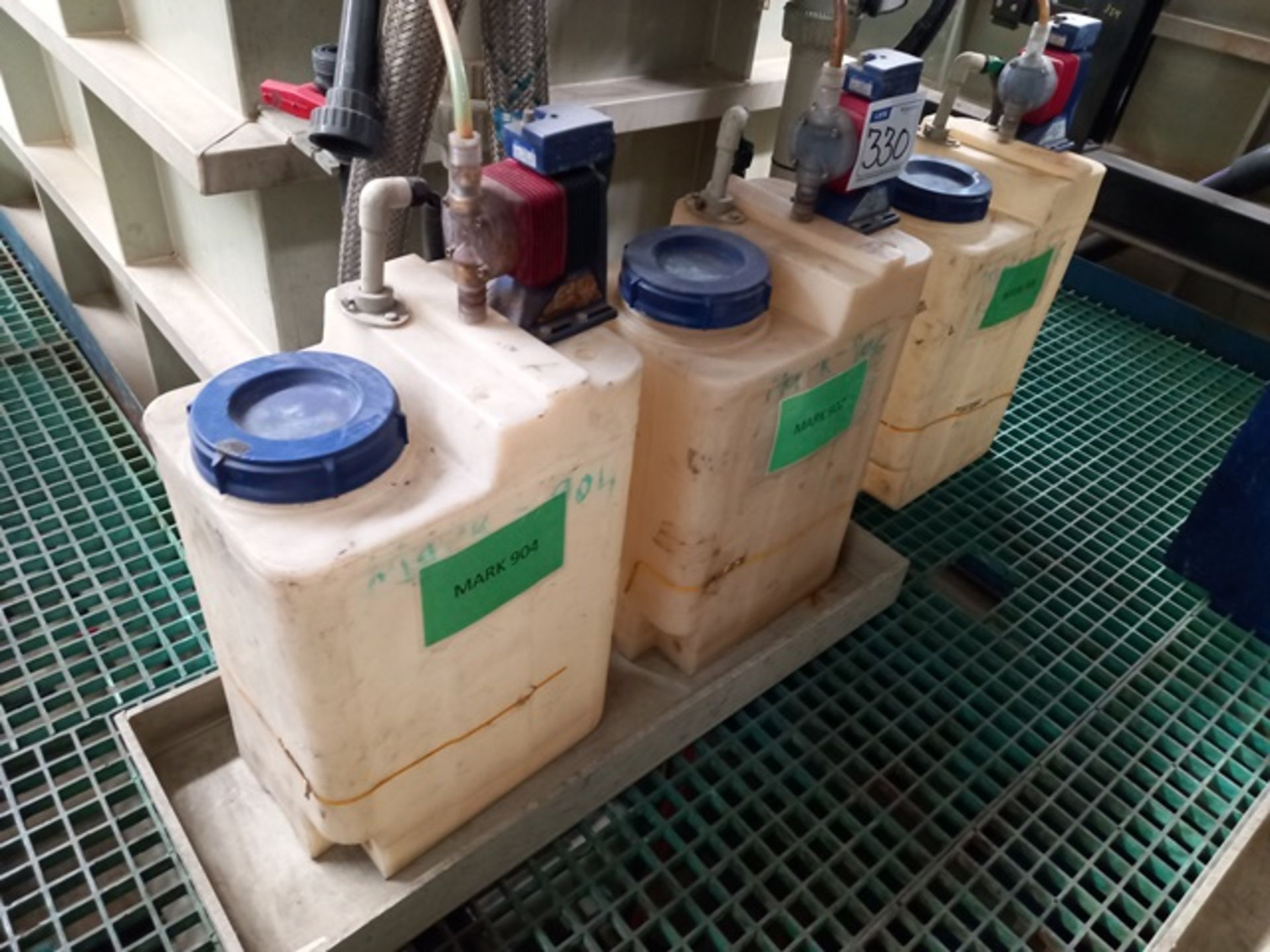 Lot Hekeda (38) 400 Ml/Min Iwaki 230 Chemical Dosifier Pumps, 0.2 MPA