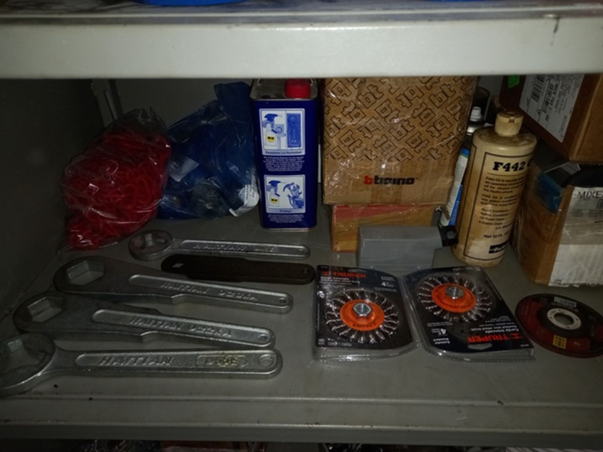 Tools & Spare Parts Lot Consisting of (1) Cabinet with Approximately (37) Special Keys For Injectors - Image 13 of 20