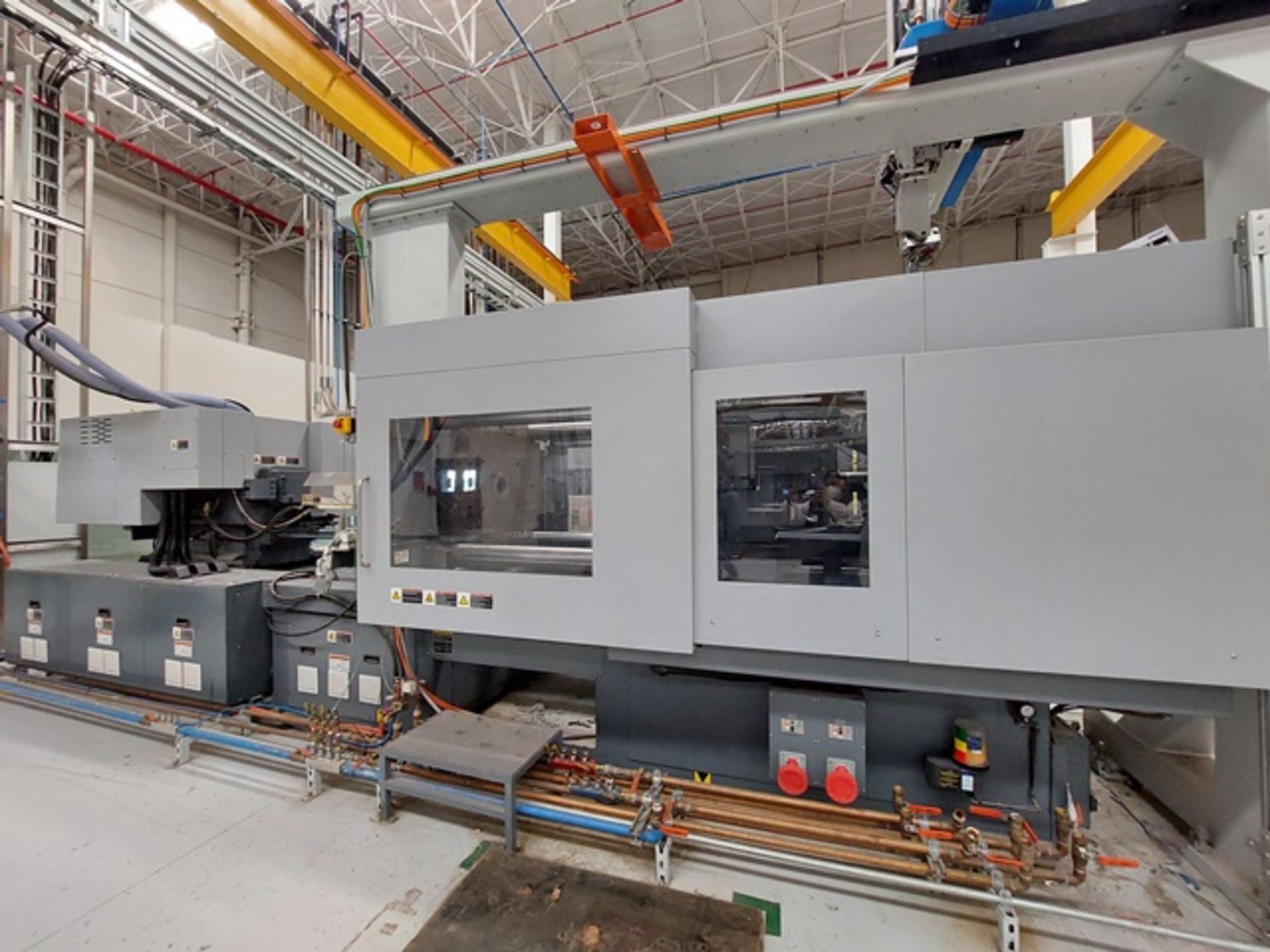 310 Ton 10.3 Oz Toshiba EC310SXV50-26 Electric Injection Molding Machine, Mfg. Year: Dec 2016 - Image 7 of 17