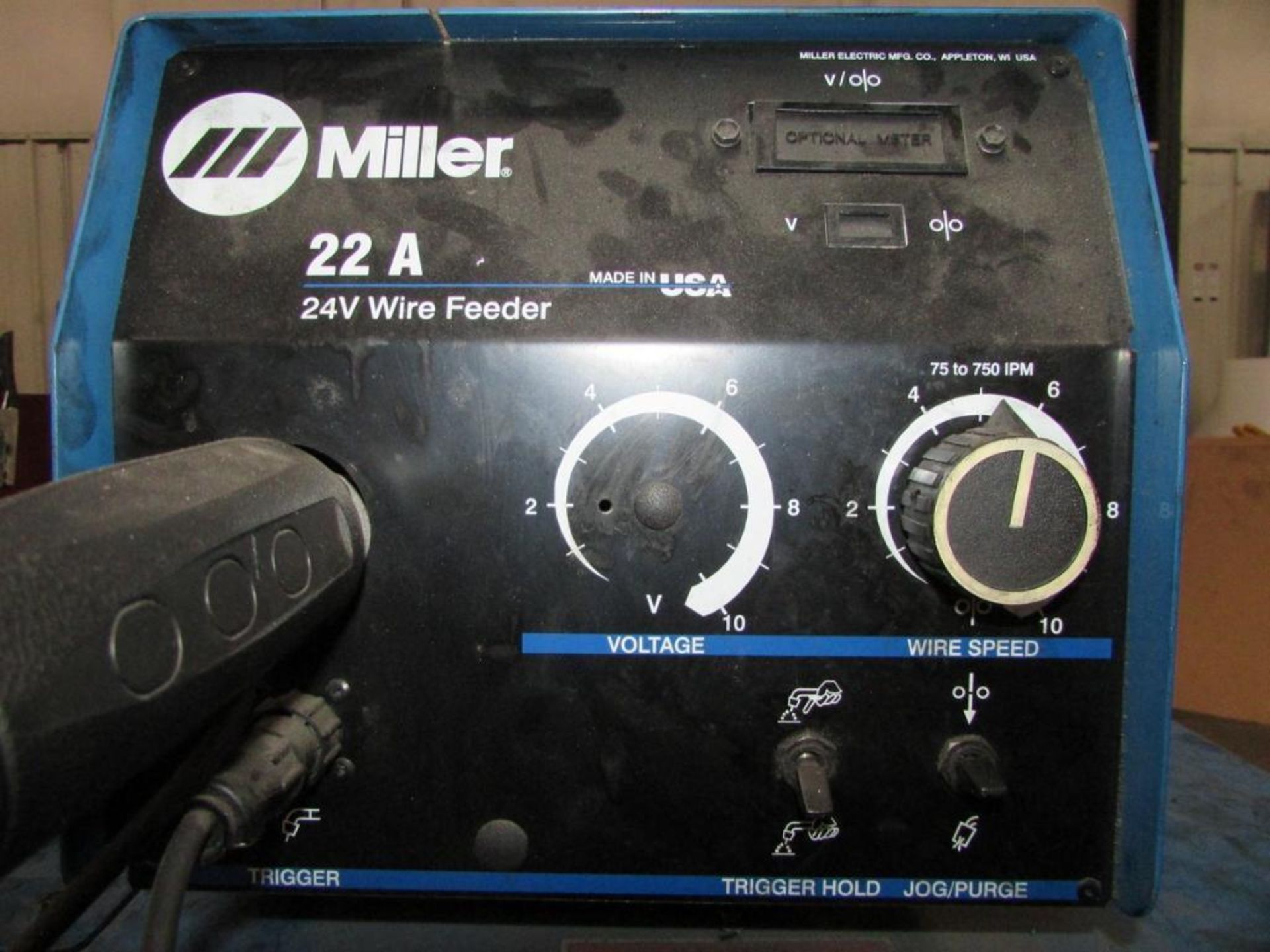 Miller CP-302 CV DC Welding Power Source, with Welding Clamp, Bernard MIG Welding Gun, Miller 22A 24 - Image 6 of 7
