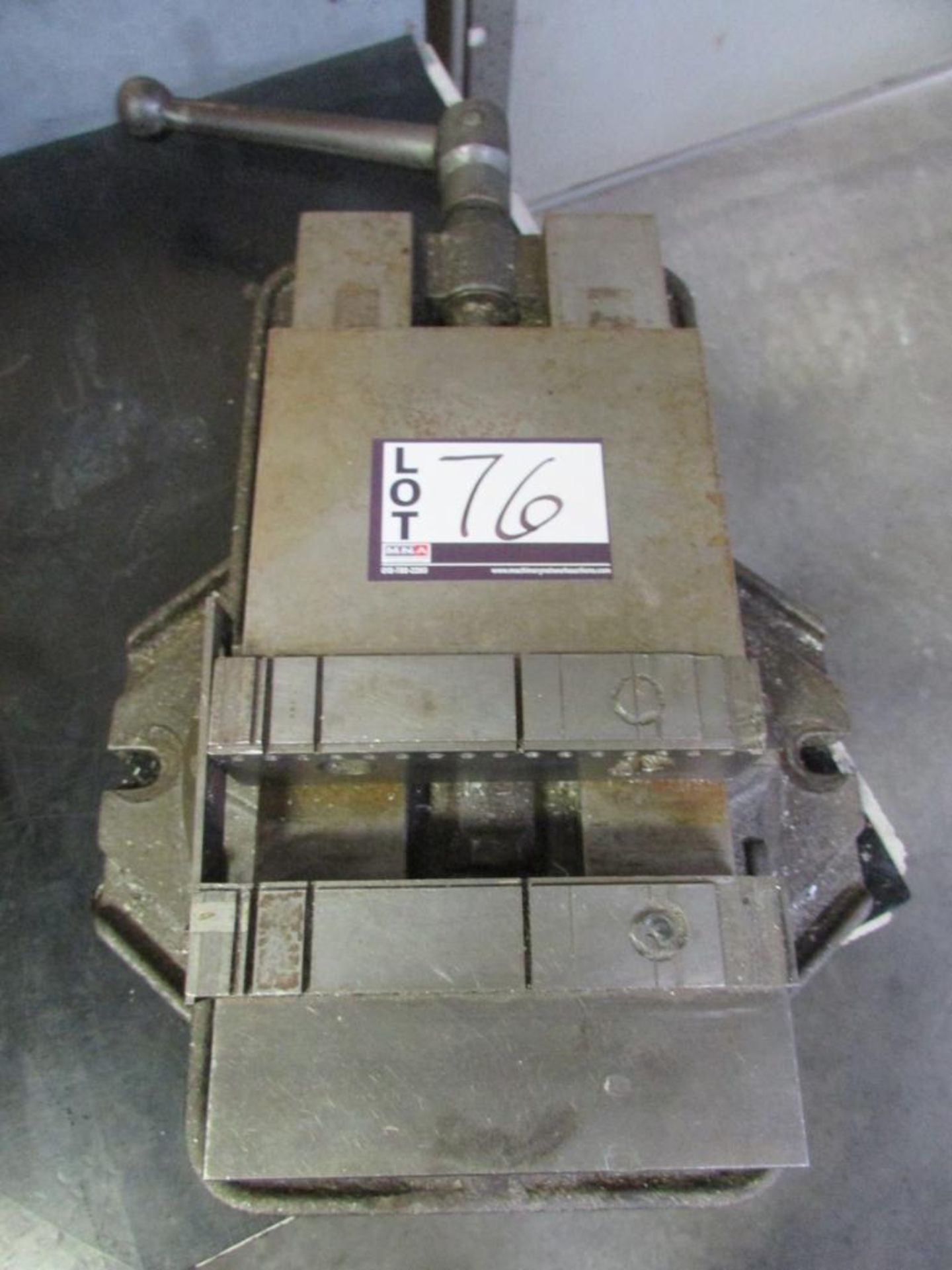 Yuasa 550-604 8.5" Vise with Rotary Base - Image 2 of 3