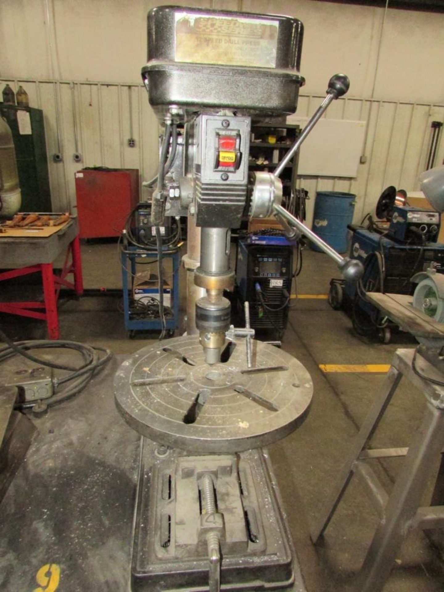 Speedway Series 3514 12" Benchtop Drill Press, 11.5" Diameter Table, 4" Vise, 5/8" Chuck, 2-1/4" Str - Image 2 of 7