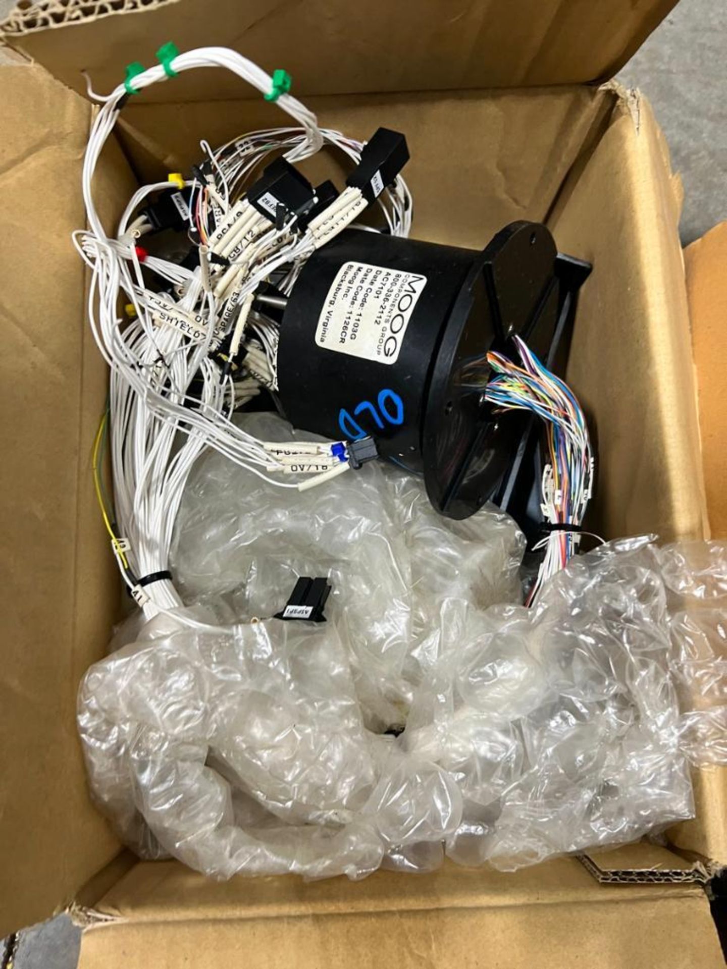 Lot of Makino T2 Spare Parts. To Include C-Axis Slip Ring for Signal, Variable Spule VS-32, Relays, - Image 6 of 12