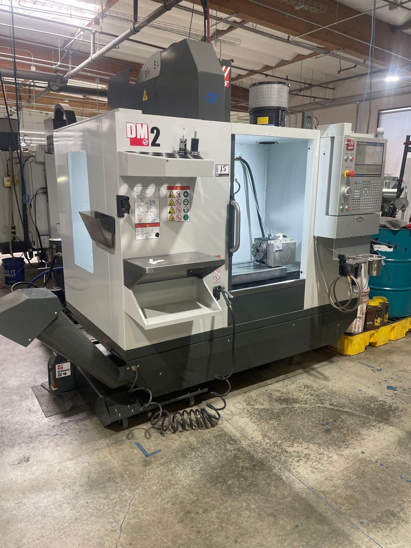 Haas DM-2, 28” x 16” x 15.5” Travels, CT 40, 18+1 SMTC, CTS, WIPS, as New as 2021 - Image 4 of 12