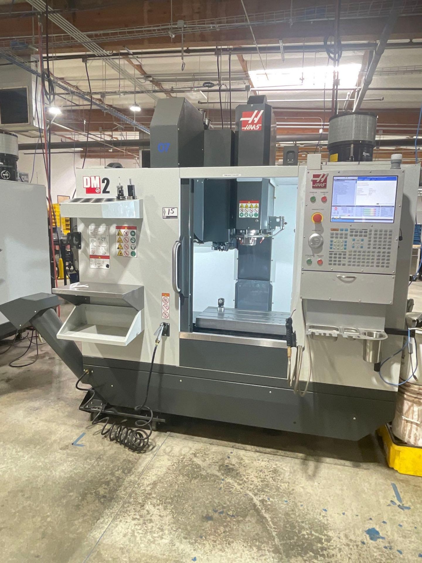 Haas DM-2, 28” x 16” x 15.5” Travels, CT 40, 18+1 SMTC, CTS, WIPS, as New as 2021 - Image 3 of 12