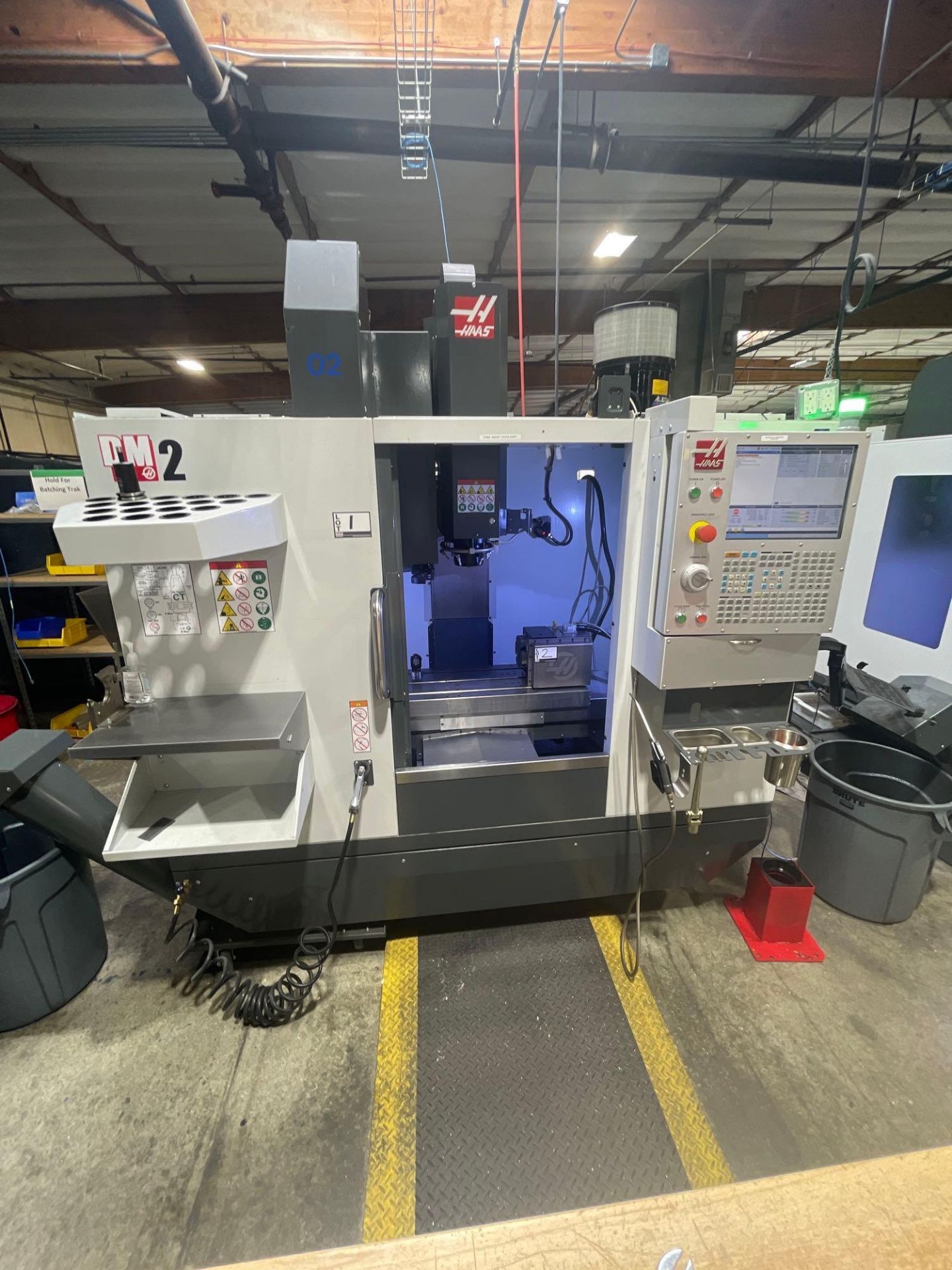 Haas DM-2, 28” x 16” 15.5” Travels, CT 40, 18+1 SMTC, 15K RPM, WIPS, New 2019 - Image 3 of 10