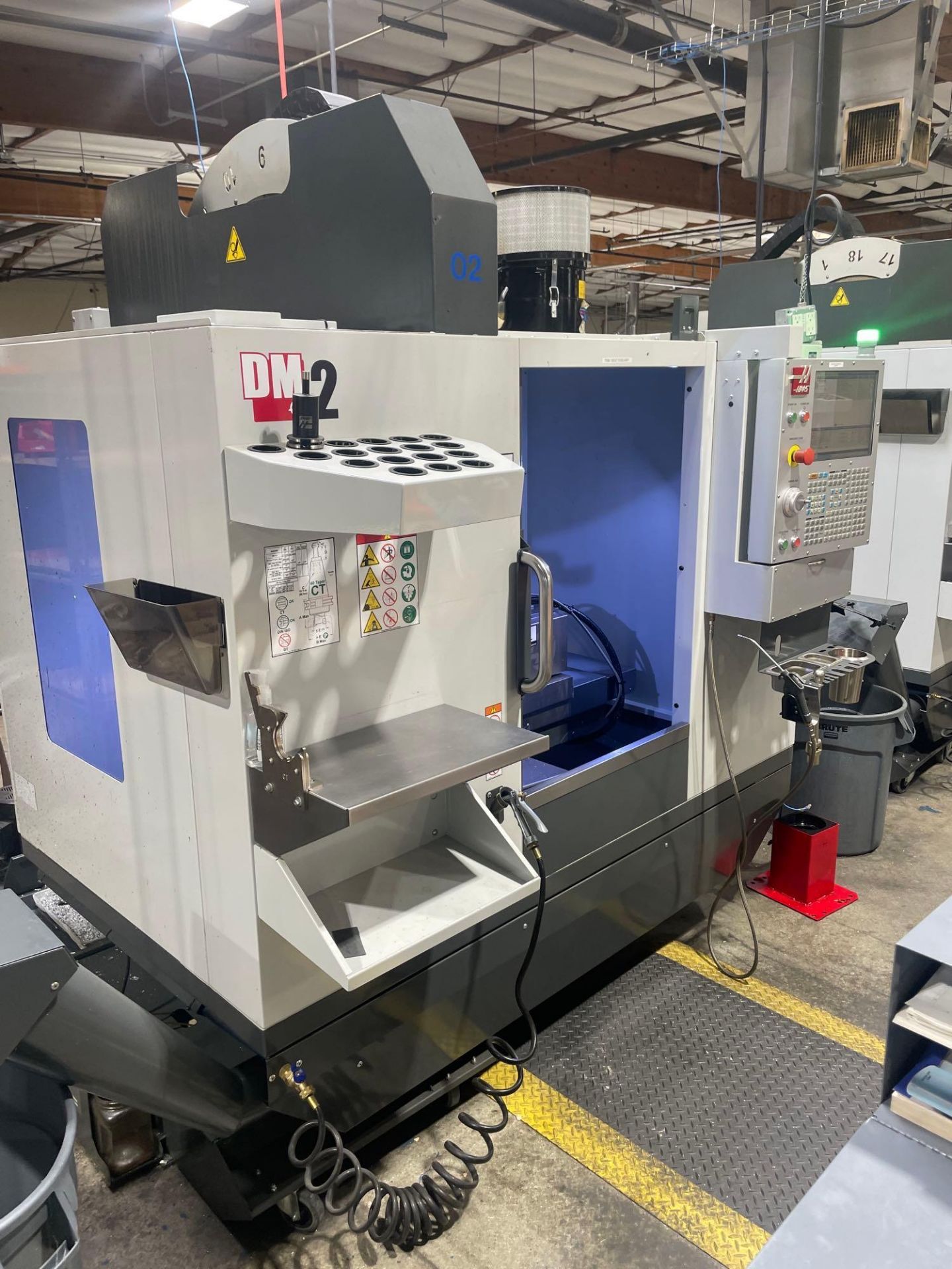 Haas DM-2, 28” x 16” 15.5” Travels, CT 40, 18+1 SMTC, 15K RPM, WIPS, New 2019 - Image 2 of 10