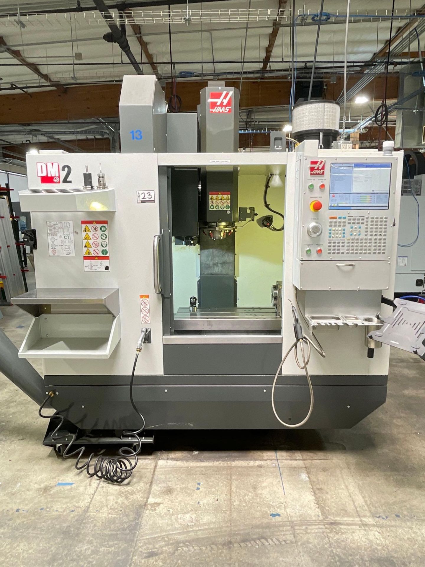 Haas DM-2, 28” x 16” x 15.5” Travels, CT 40, 18+1 SMTC, CTS, WIPS, as New as 2021 - Image 5 of 13
