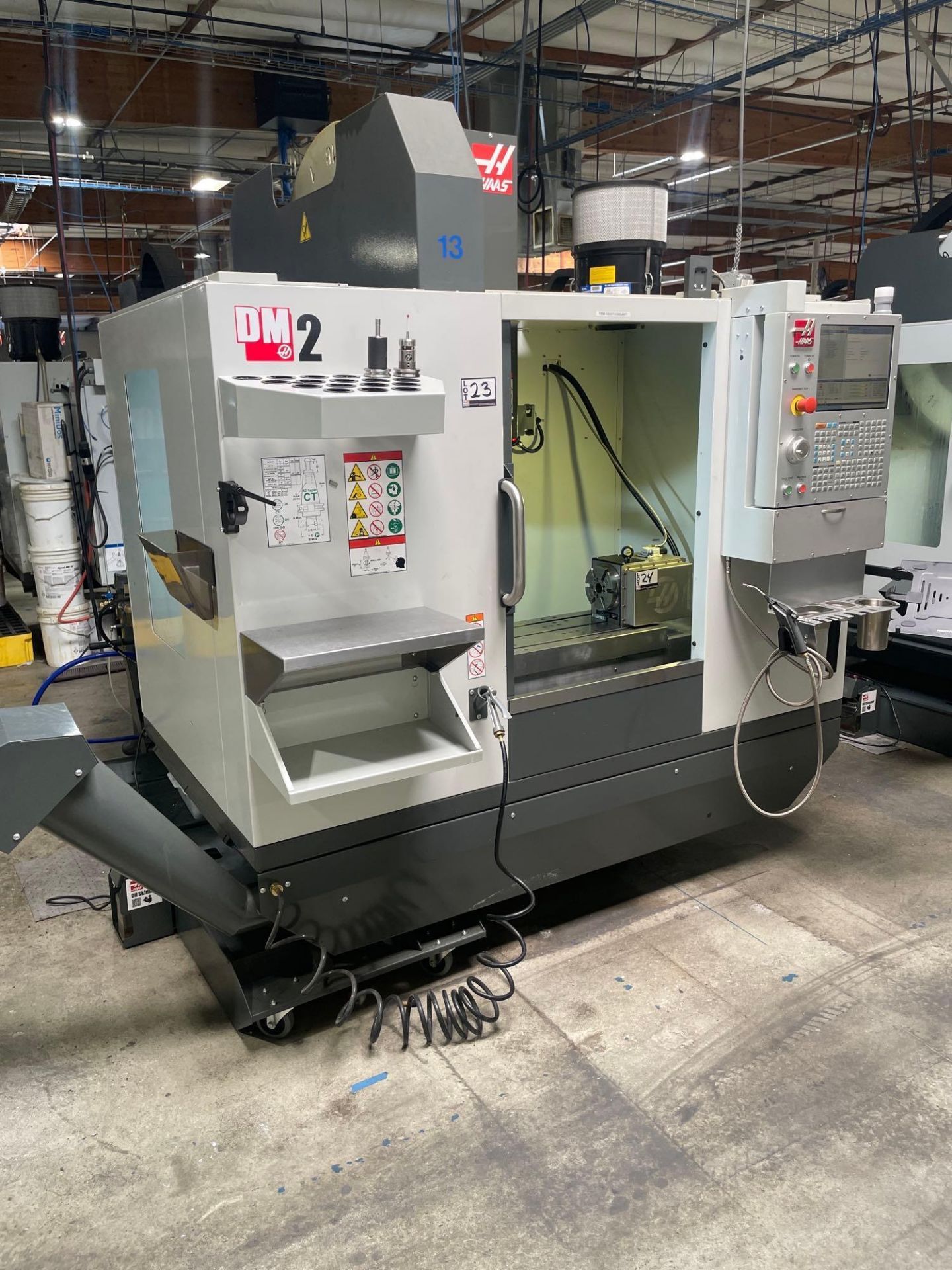 Haas DM-2, 28” x 16” x 15.5” Travels, CT 40, 18+1 SMTC, CTS, WIPS, as New as 2021 - Image 3 of 13