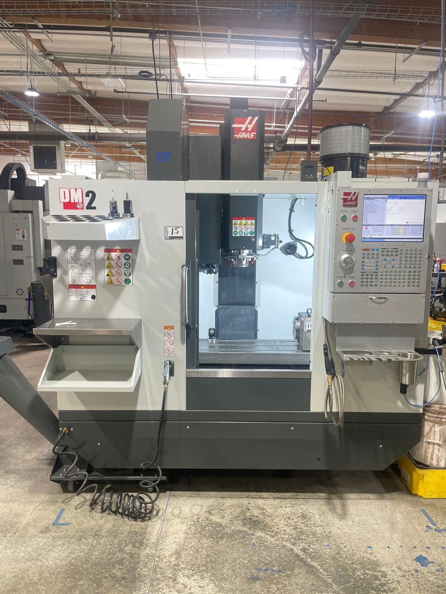Haas DM-2, 28” x 16” x 15.5” Travels, CT 40, 18+1 SMTC, CTS, WIPS, as New as 2021