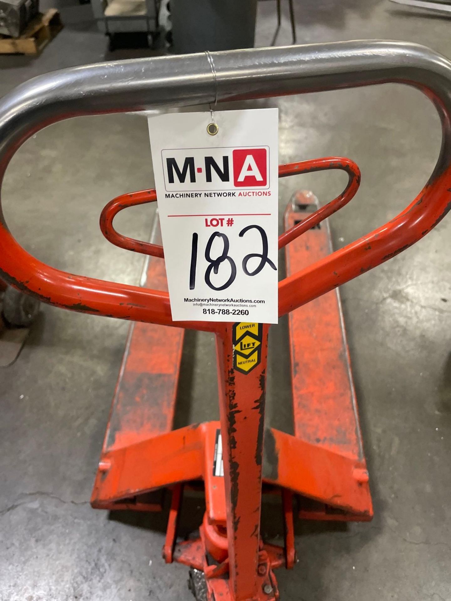 Magnum 5500 Lbs Pallet Jack