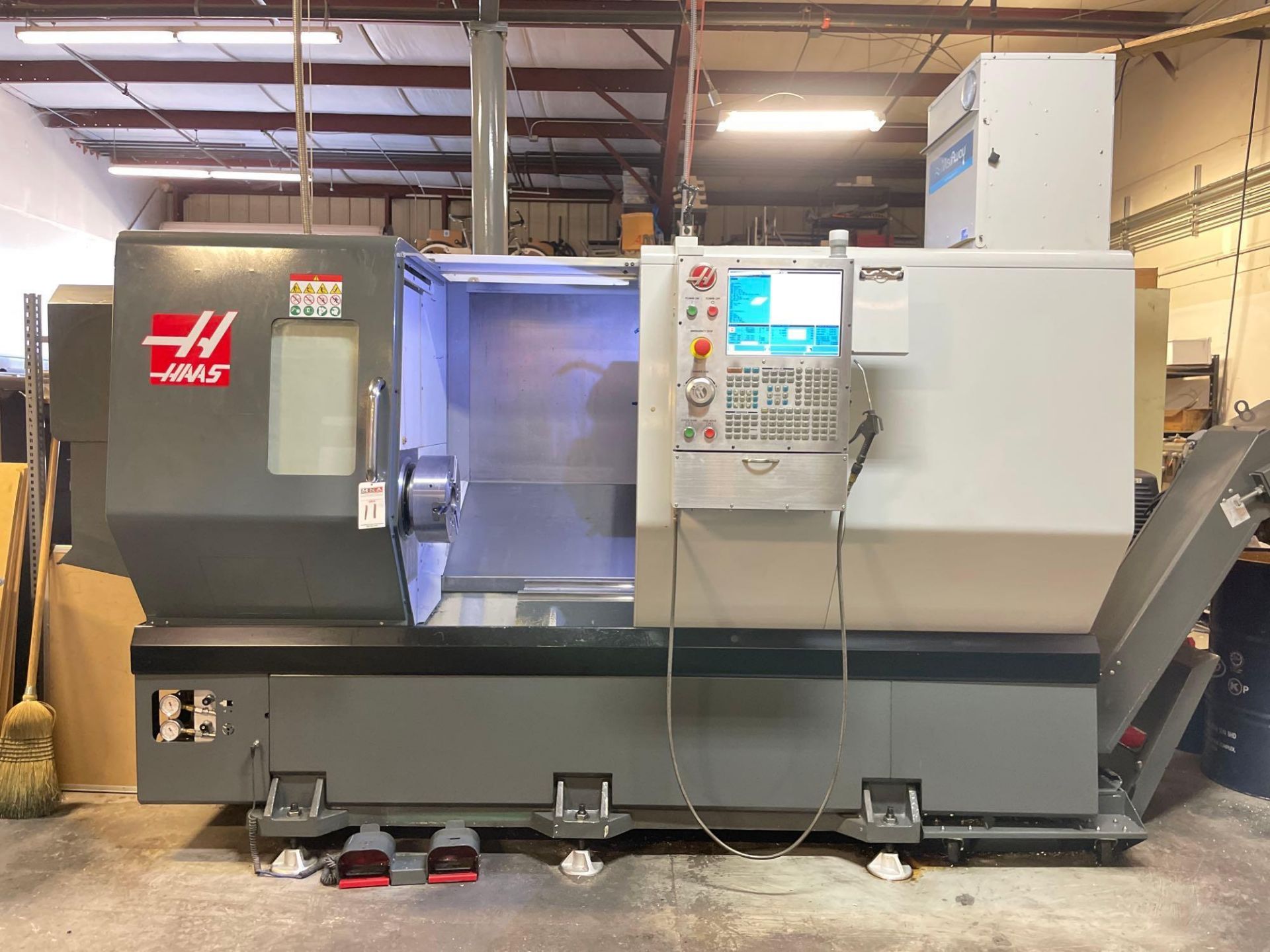 Haas ST-30 3-Axis CNC Lathe, C-Axis, 12" Hydraulic Chuck, 12 Position Turret, High Torque, New 2017