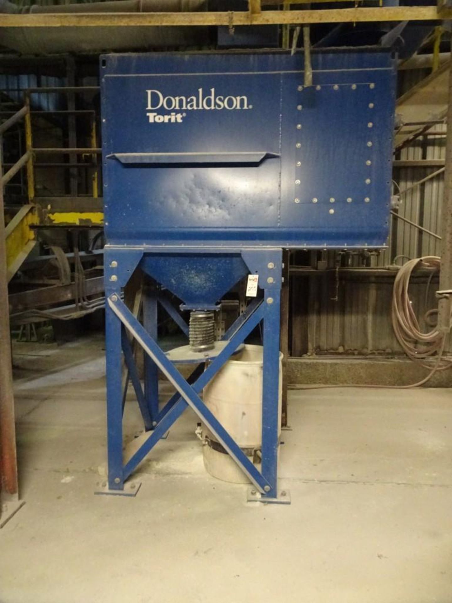 Donaldson DFE2-4 5 HP Dust Collector, s/n 12318169-L1-1