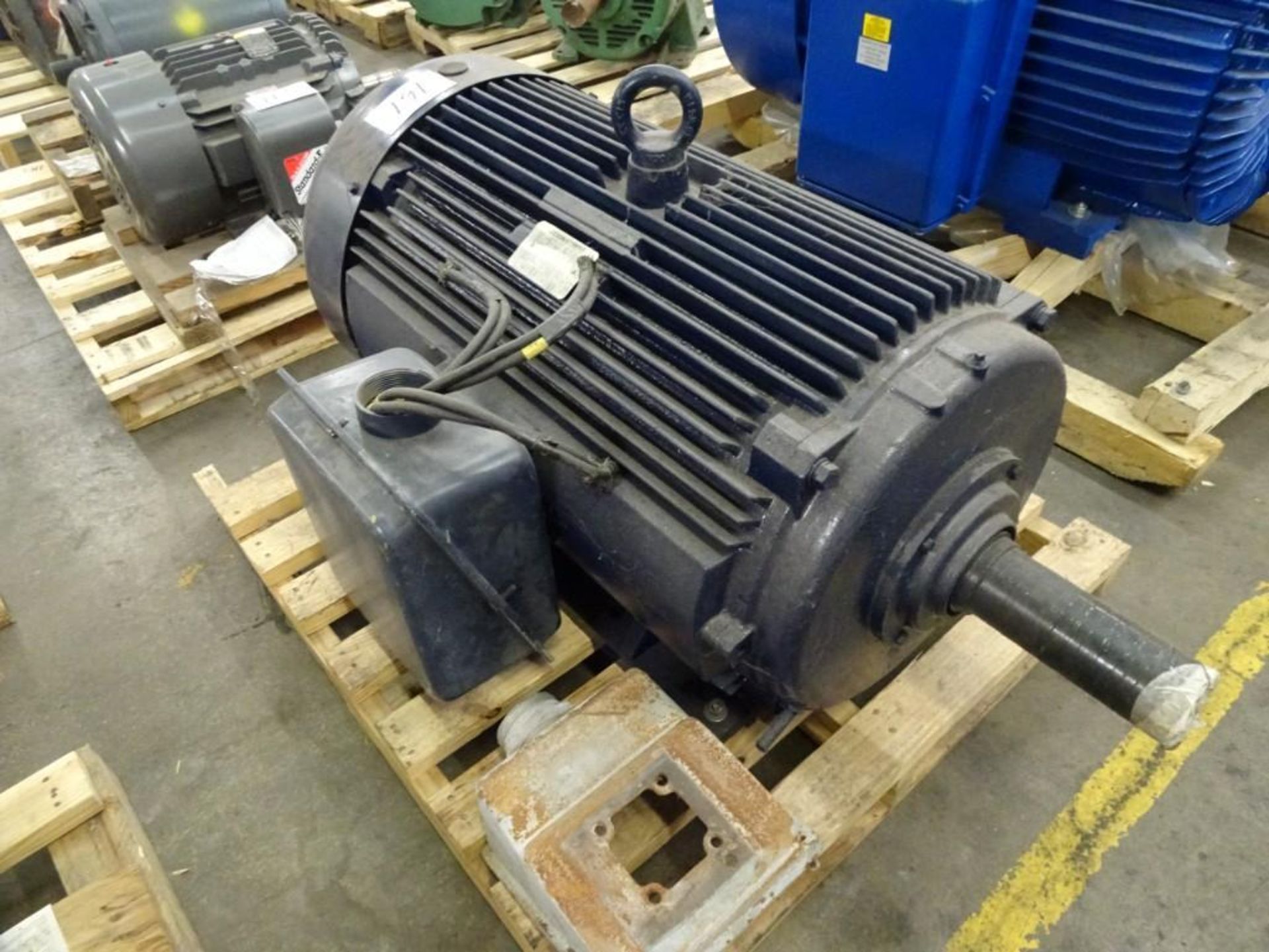 Leeson Ultimate C447T17FB1 200 HP Motor 1790 RPM, 460 v, 3 ph, 60 Hz - Image 2 of 3