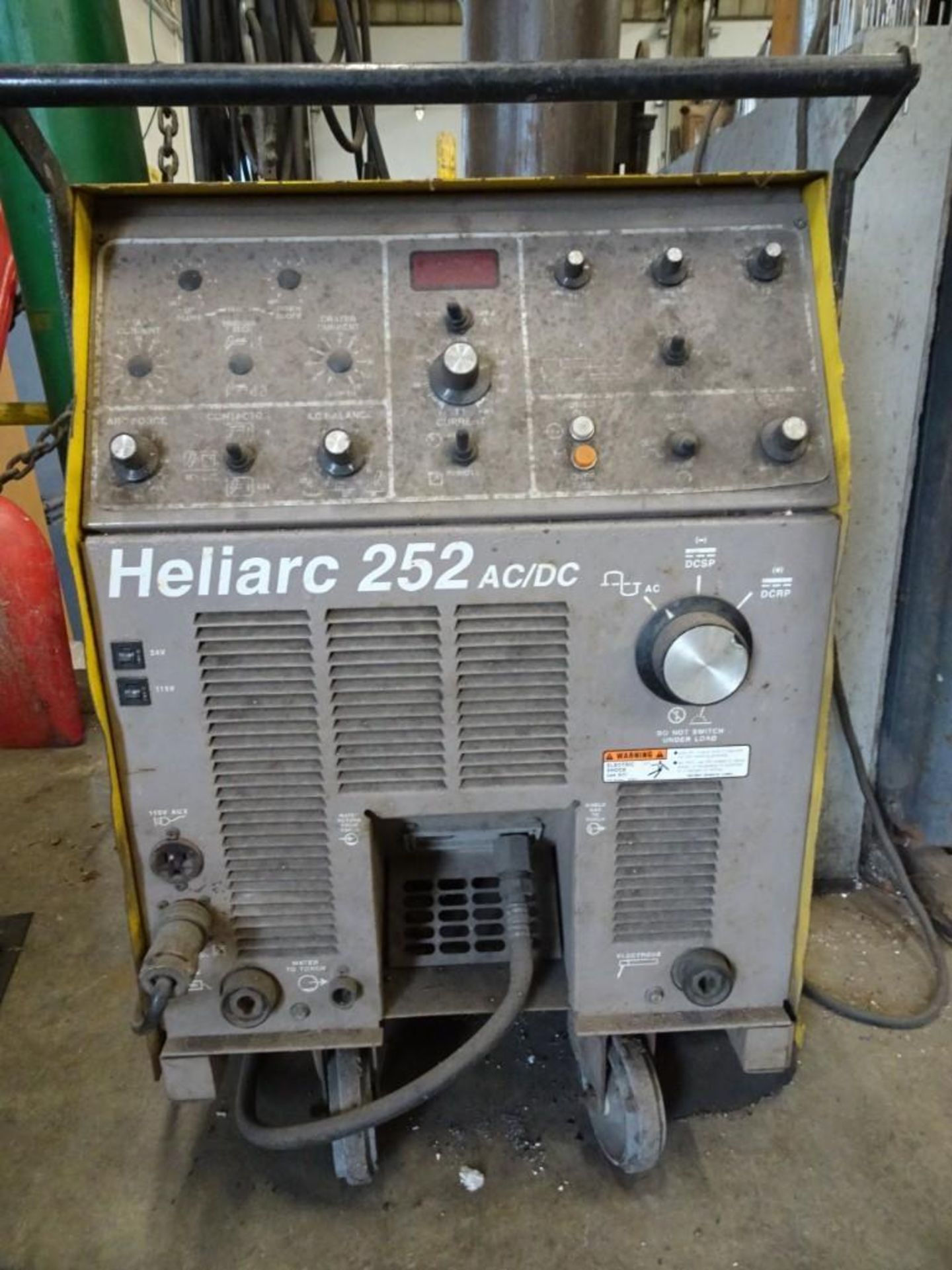 ESAB Heliarc 252 AC/DC Welder - Image 2 of 3