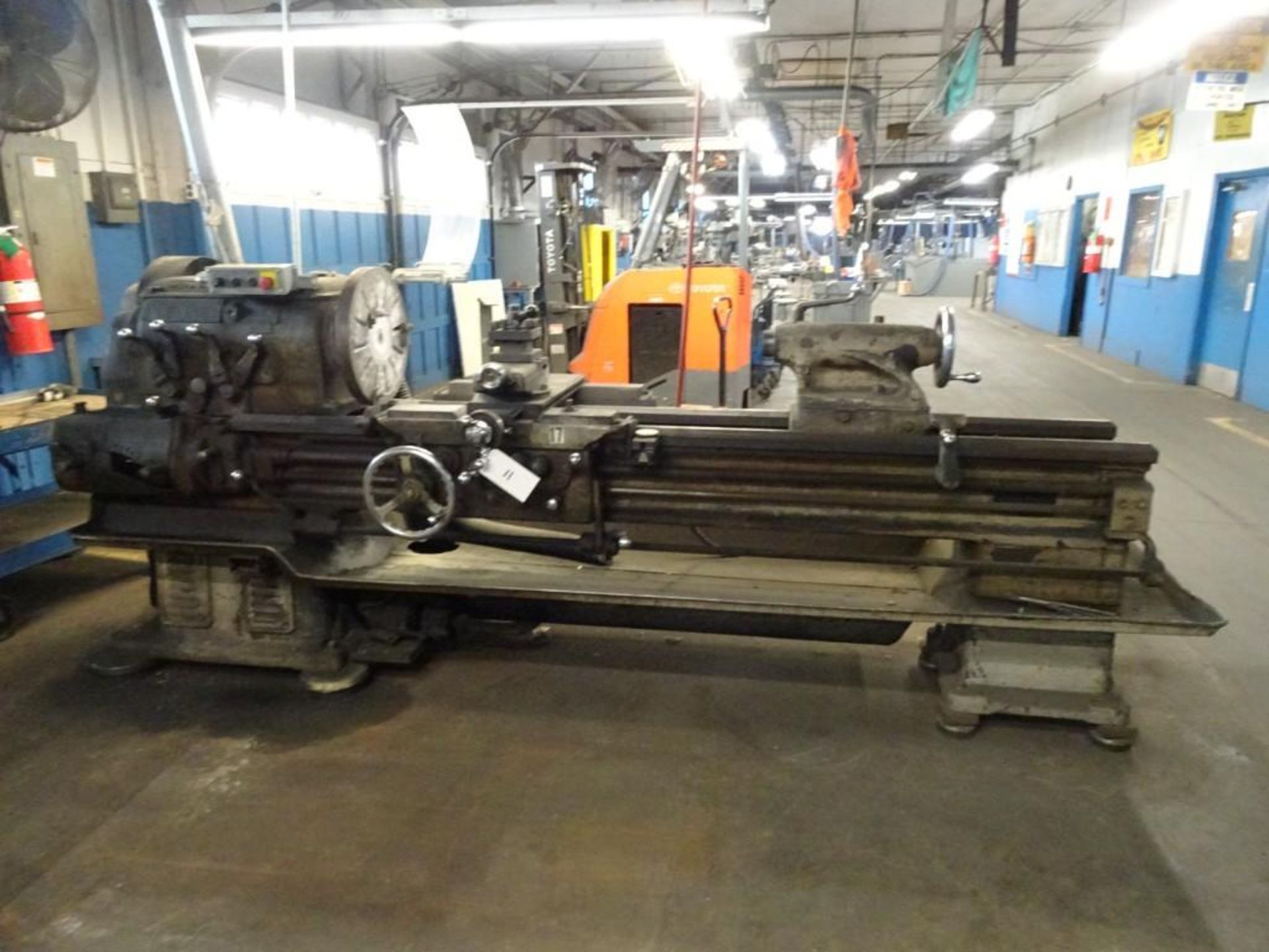 Monarch 18" Lathe, Actual Swing 20.5", Distance Between Centers 72" - Image 3 of 6