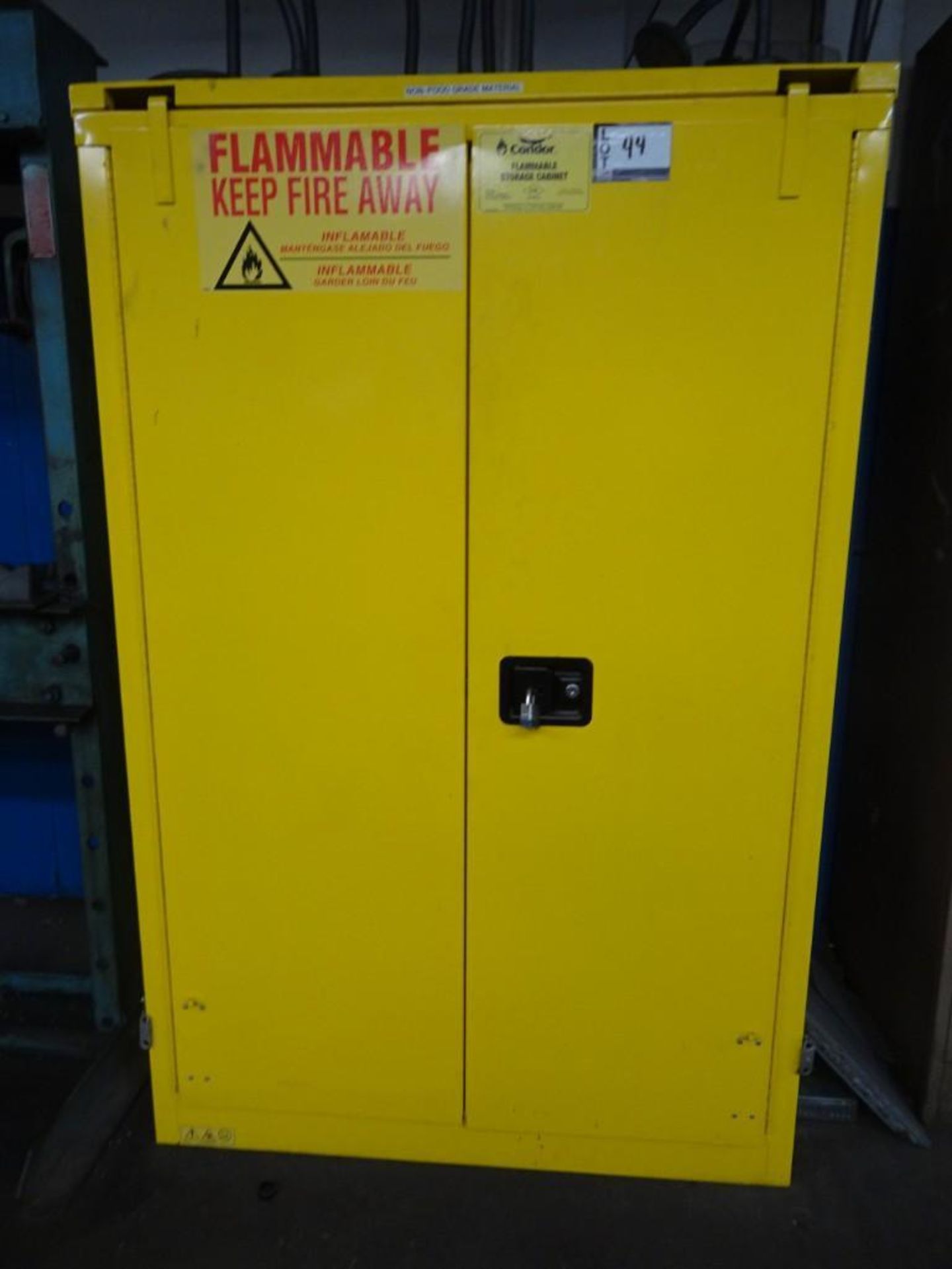 Condor 45AE88 45 Gallon Capacity Flammable Storage Cabinet