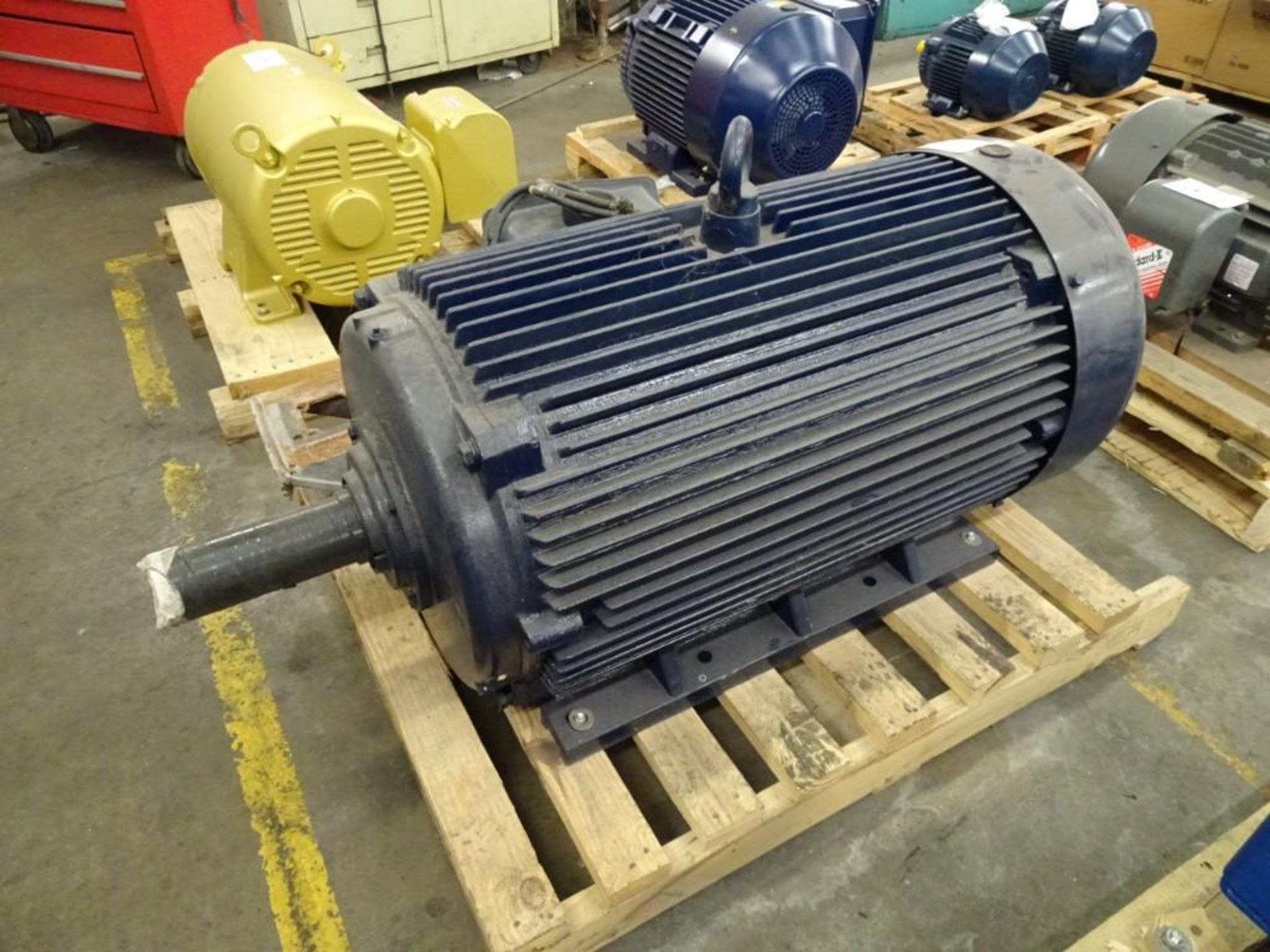 Leeson Ultimate C447T17FB1 200 HP Motor 1790 RPM, 460 v, 3 ph, 60 Hz