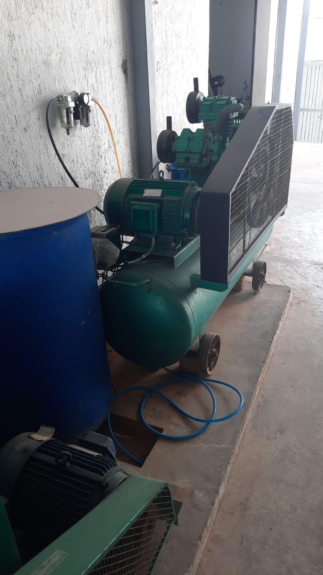 TA-100 AIR COMPRESSOR - Image 8 of 10