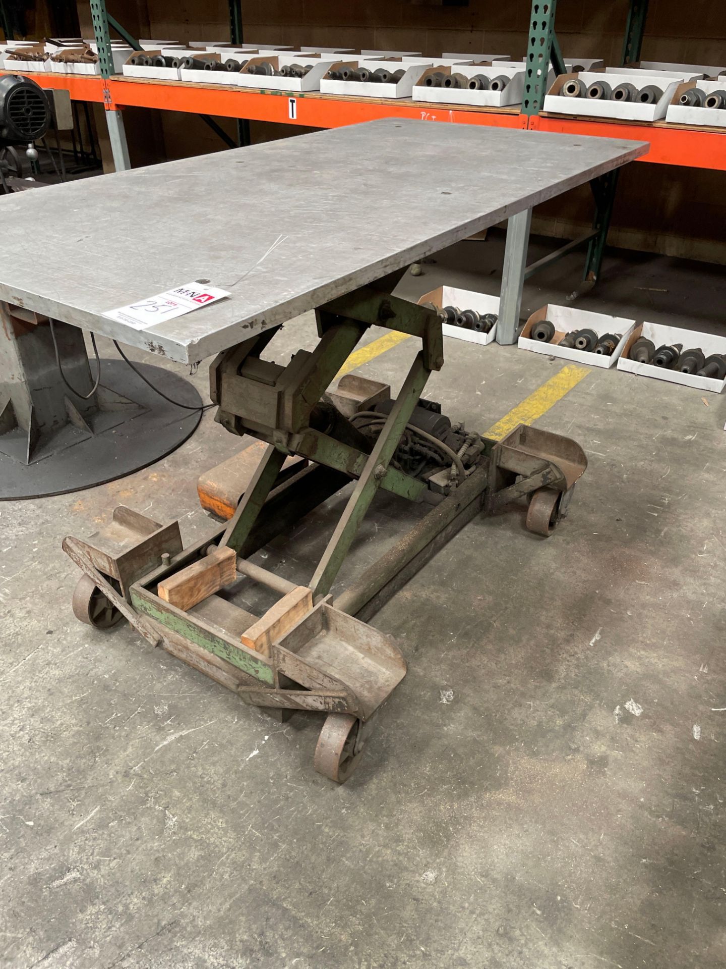 Hydraulic Lift Table - Image 4 of 4