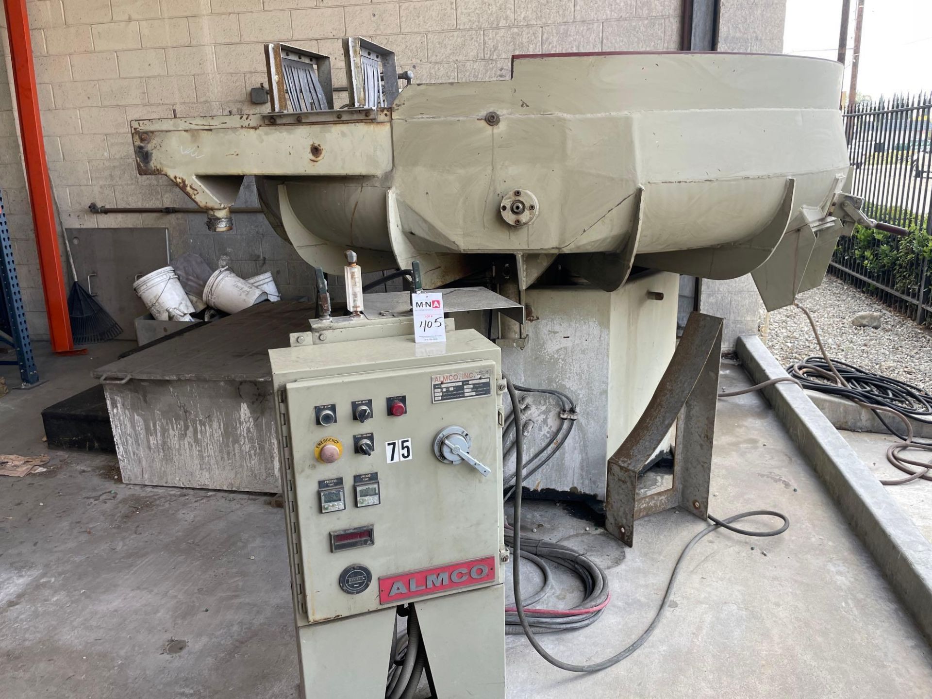 Almco OR-25VLR Vibratory Finisher, s/n 115802 - Image 2 of 10