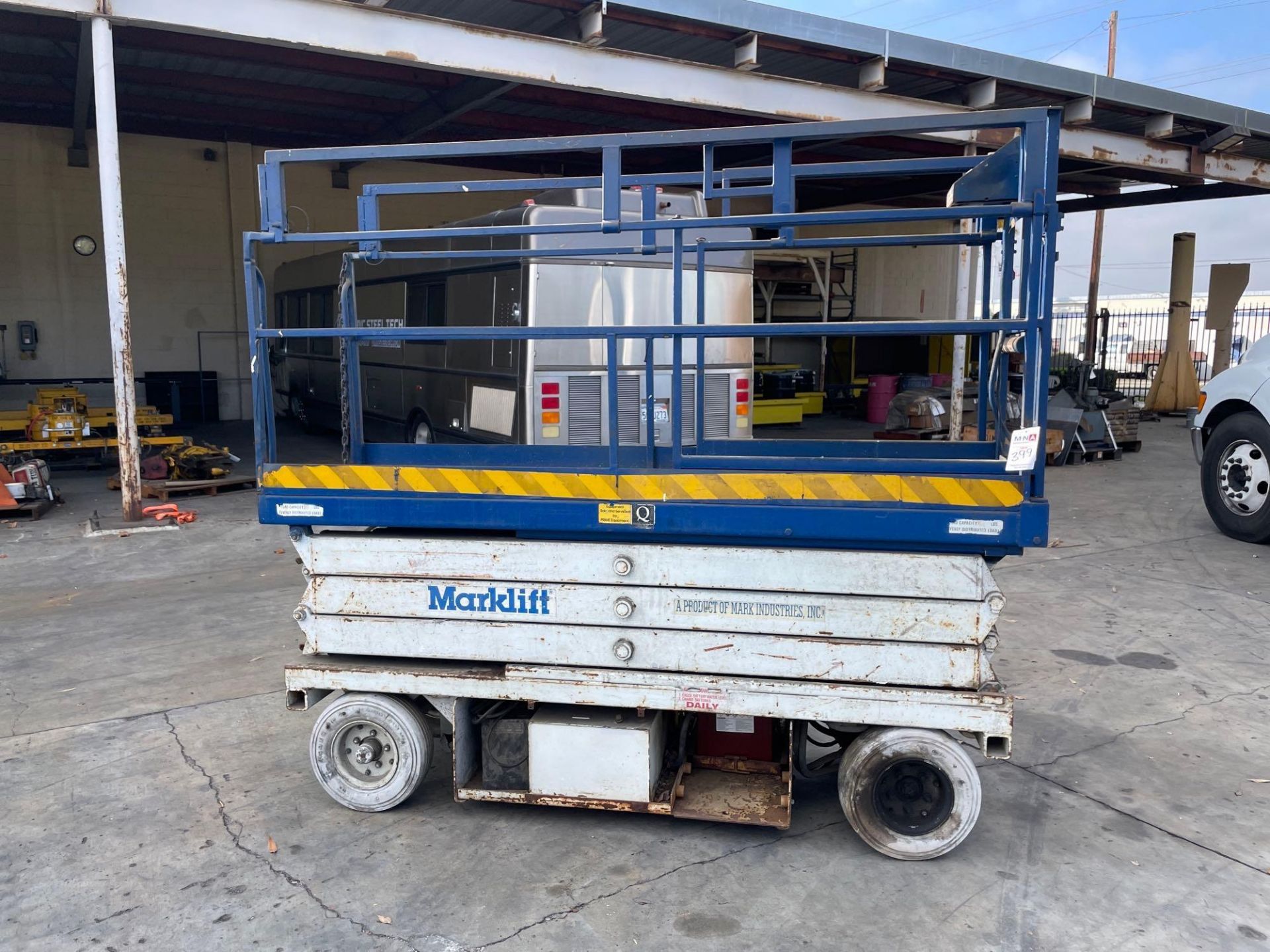 Marklift Scissor Lift 750 Lbs. Capacity