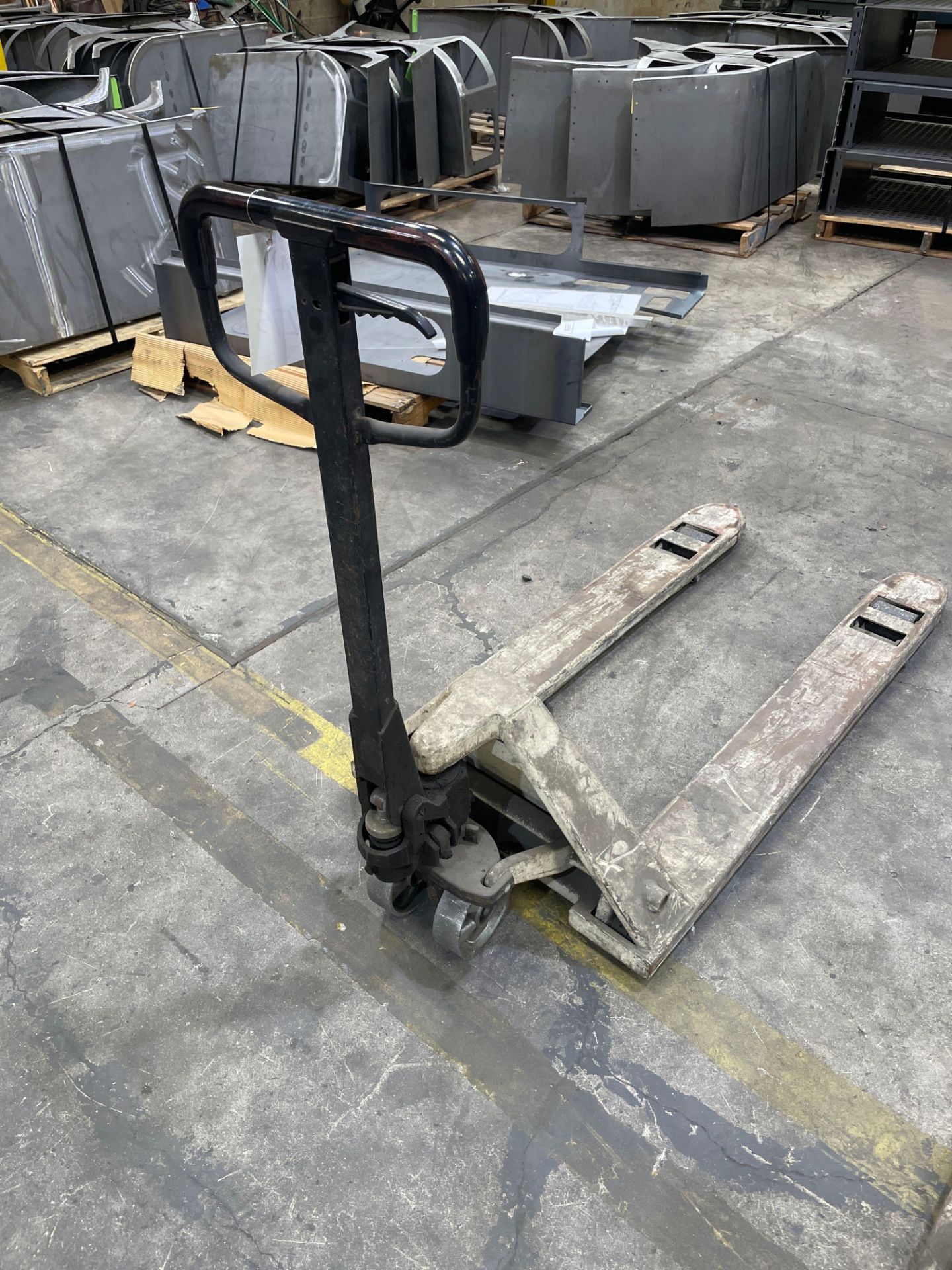 Pallet Jack - Image 2 of 4