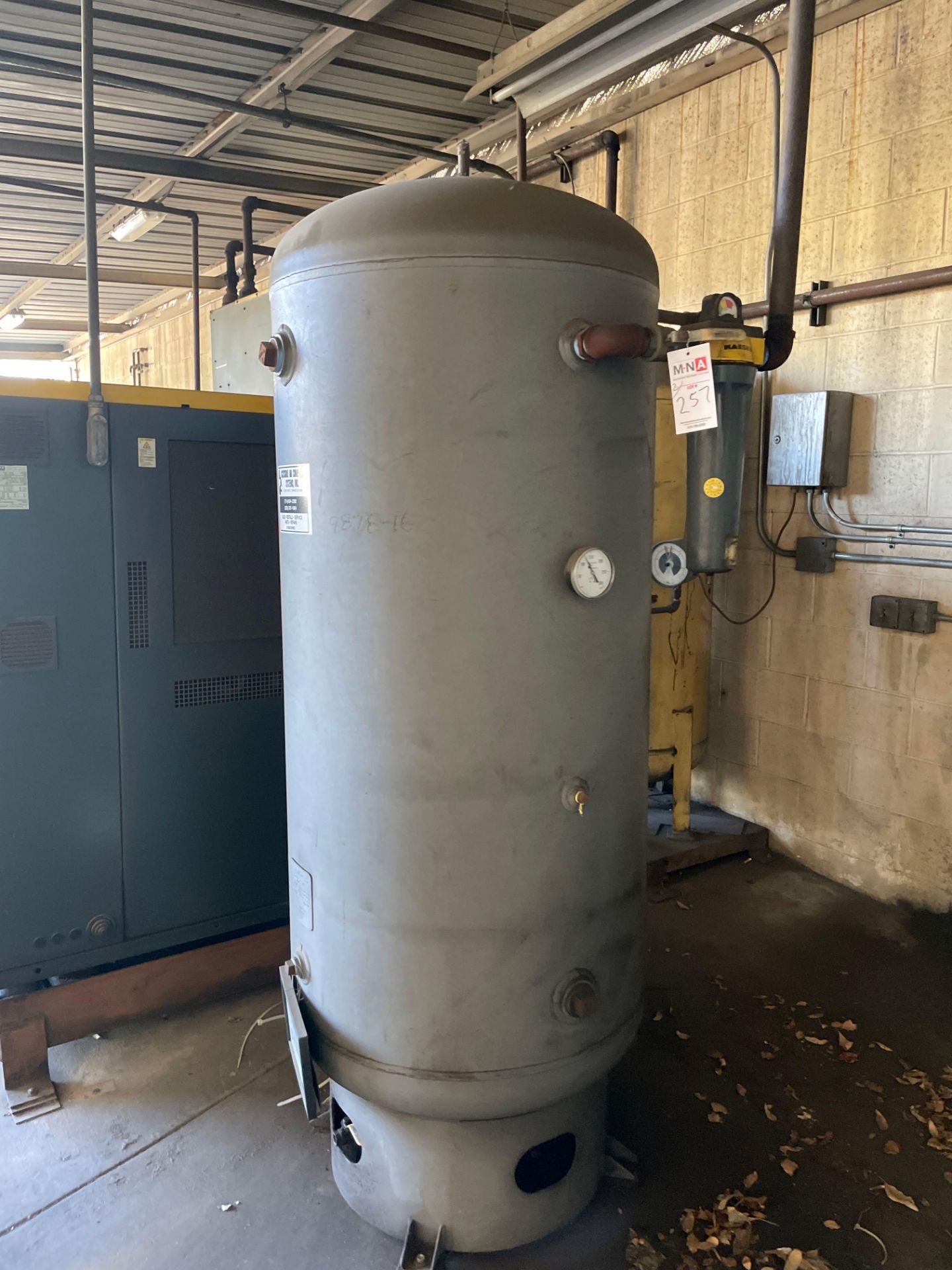 200 Gallon & 120 Gallon Air Tanks *Late Delivery*