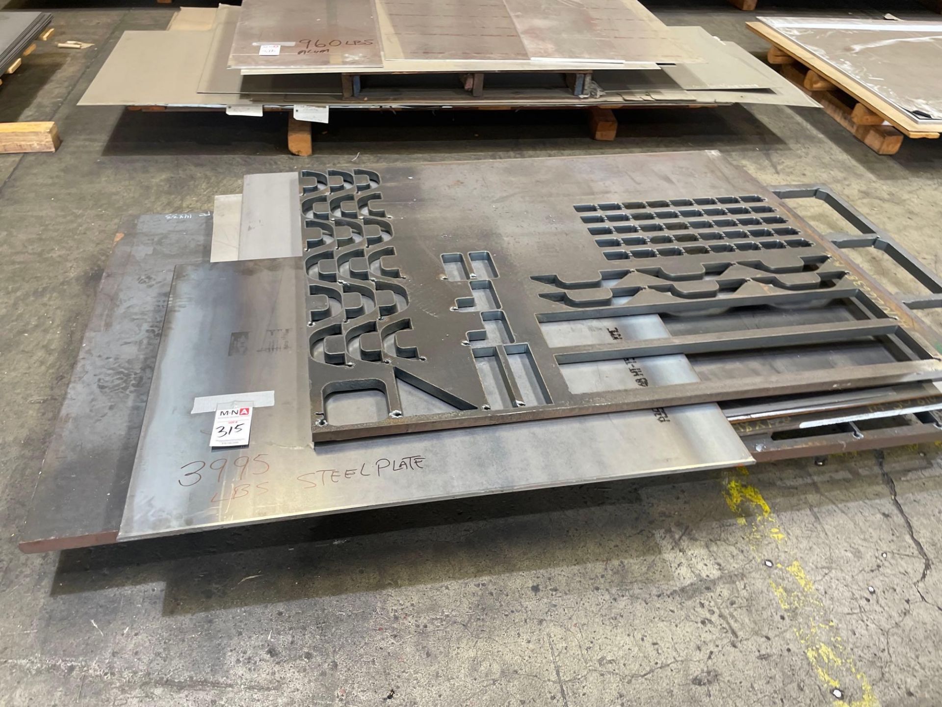 Assorted Steel Plates (3995 lbs.)