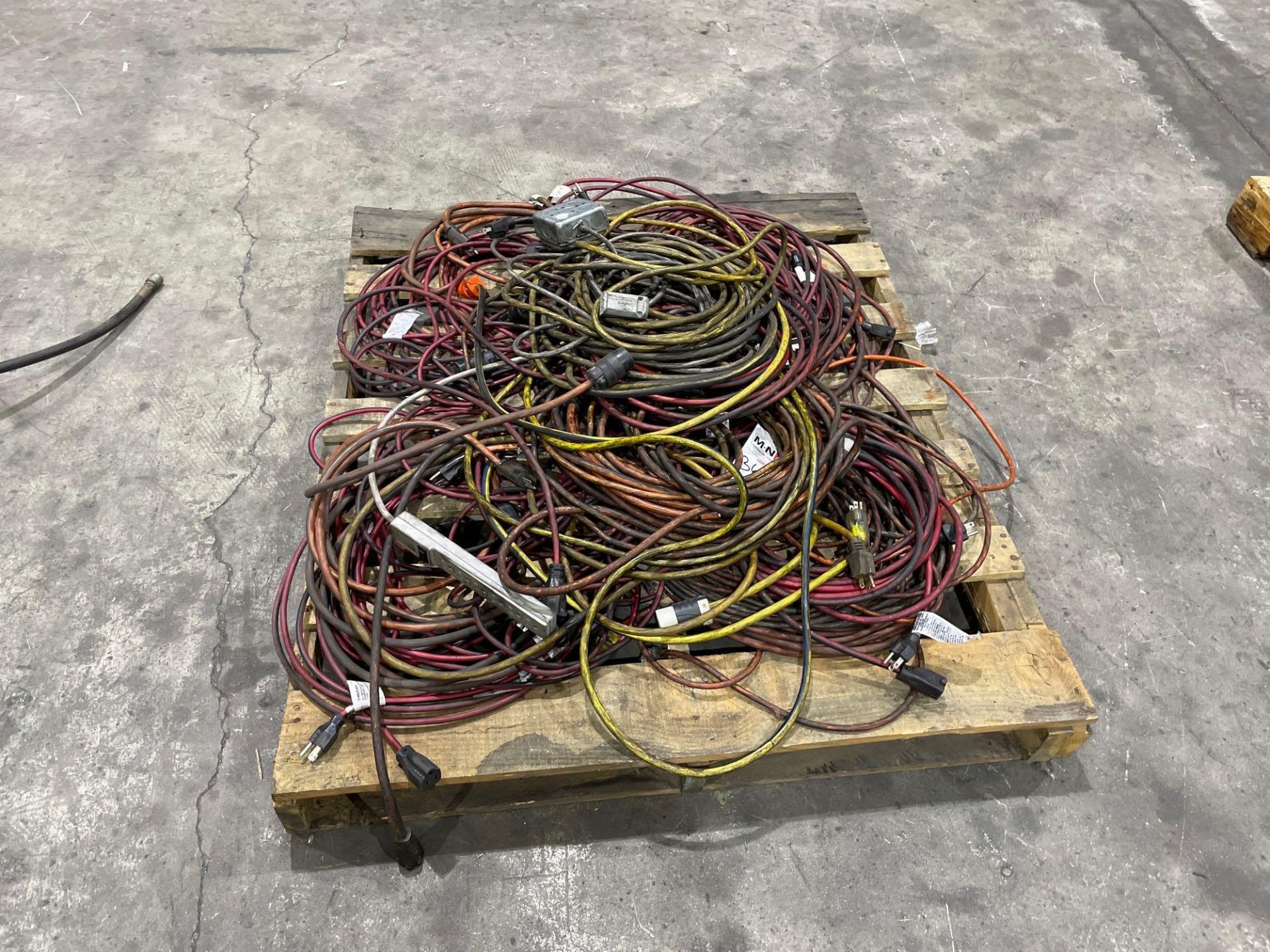 Pallet of Extension Cords - Image 4 of 5