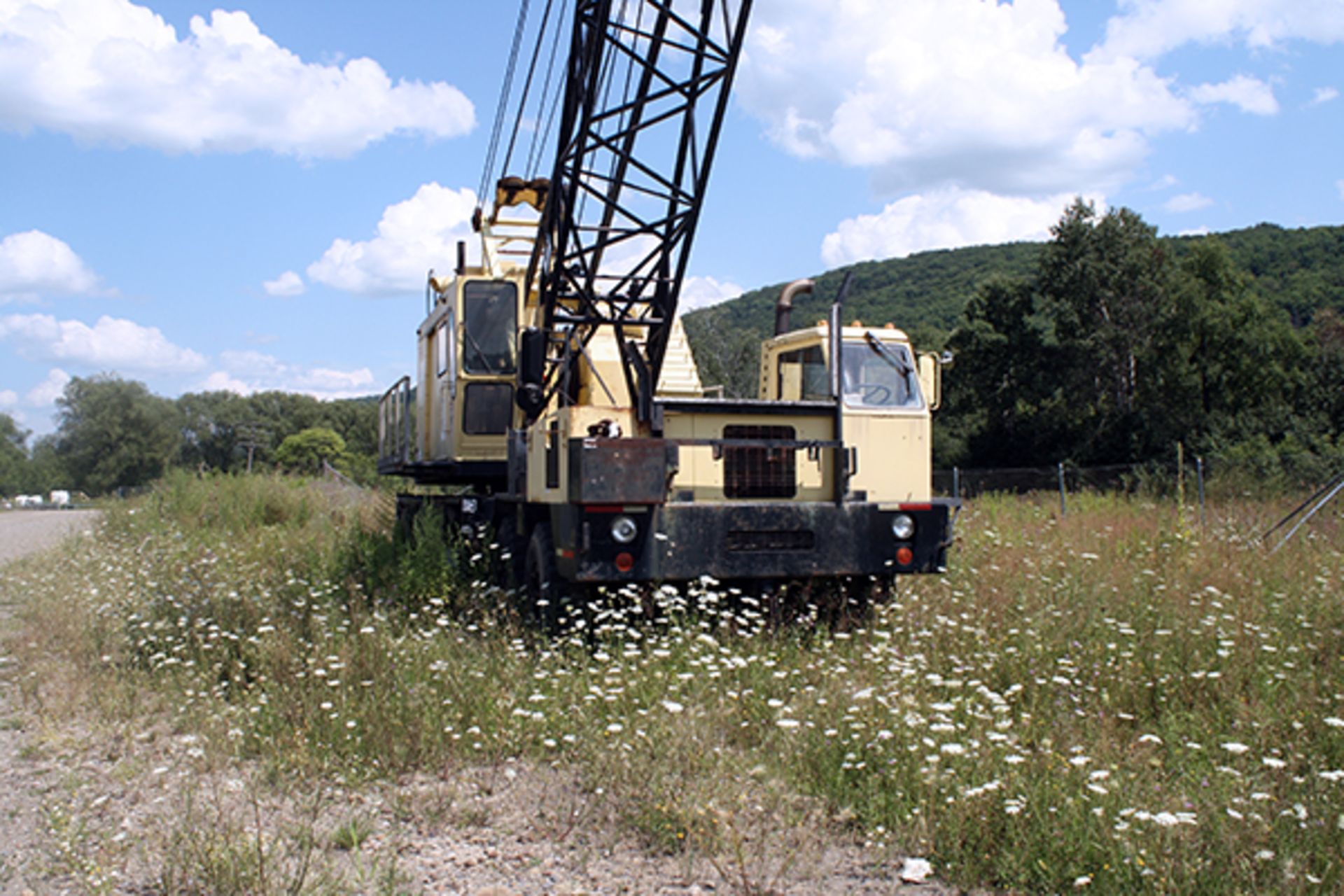 P&H 670TC Truck Crane - Image 3 of 12