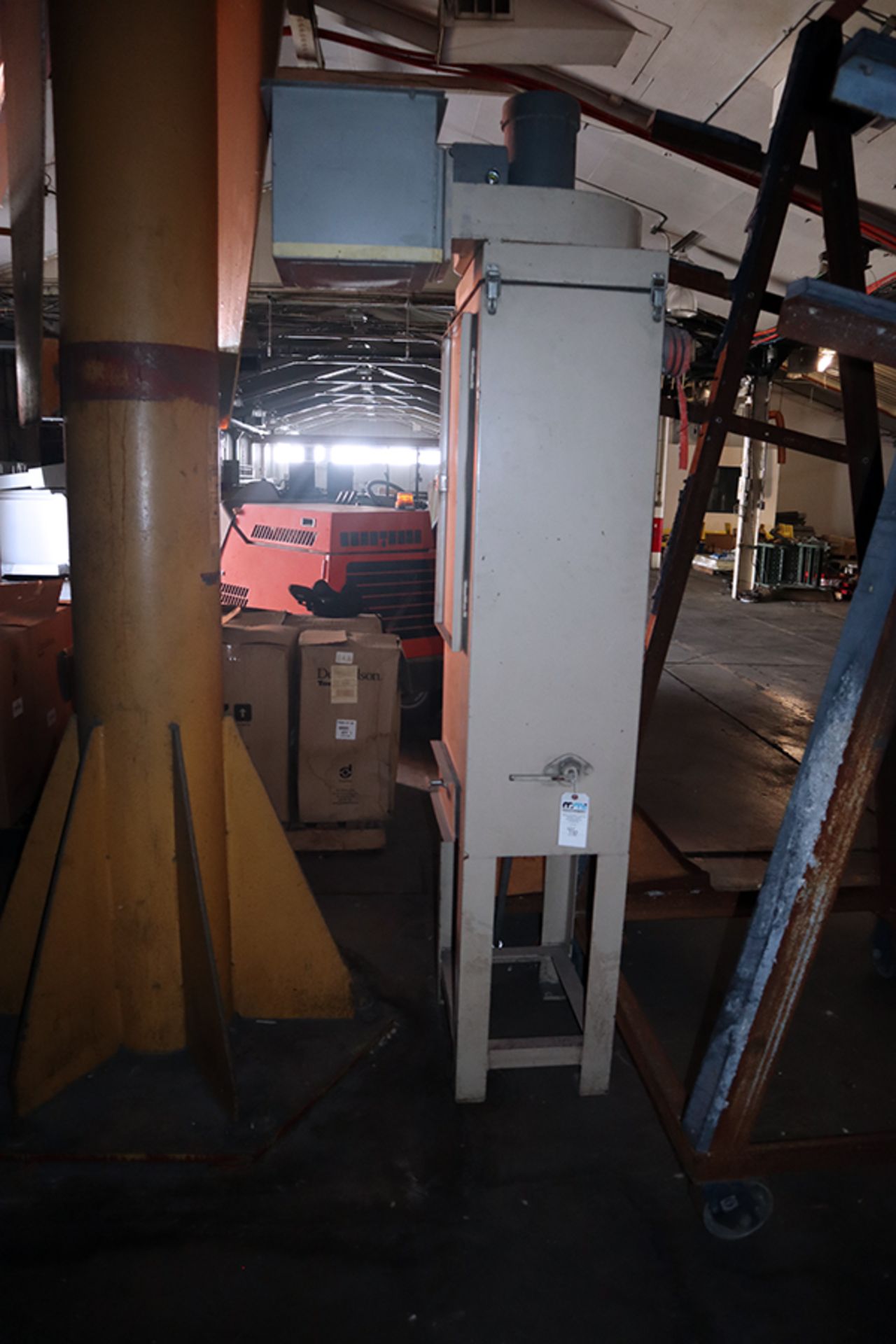 Dust Collector - Image 3 of 6