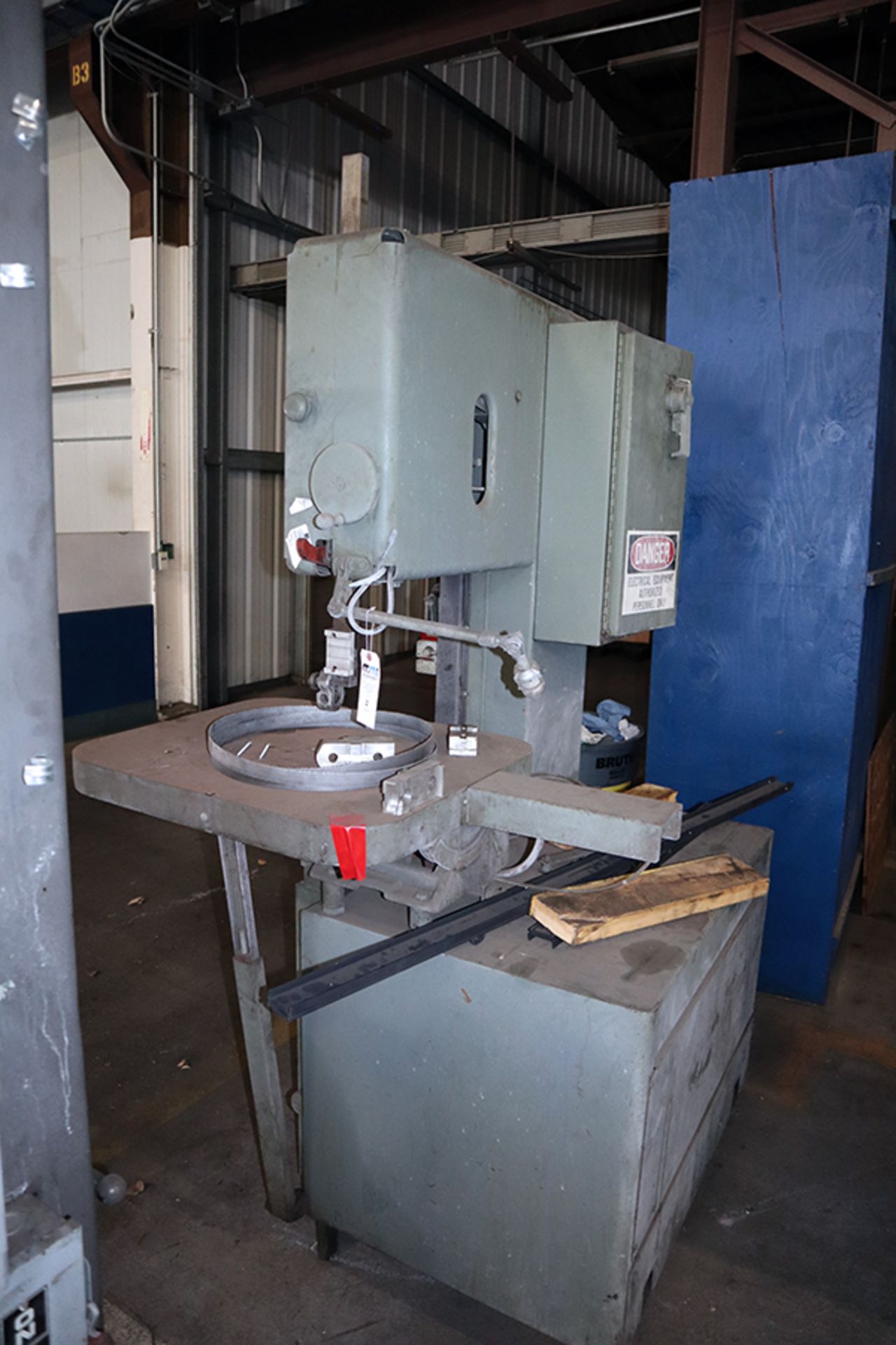 Grob 18" 4V-18 Bandsaw w/ RW-A Blade Welder