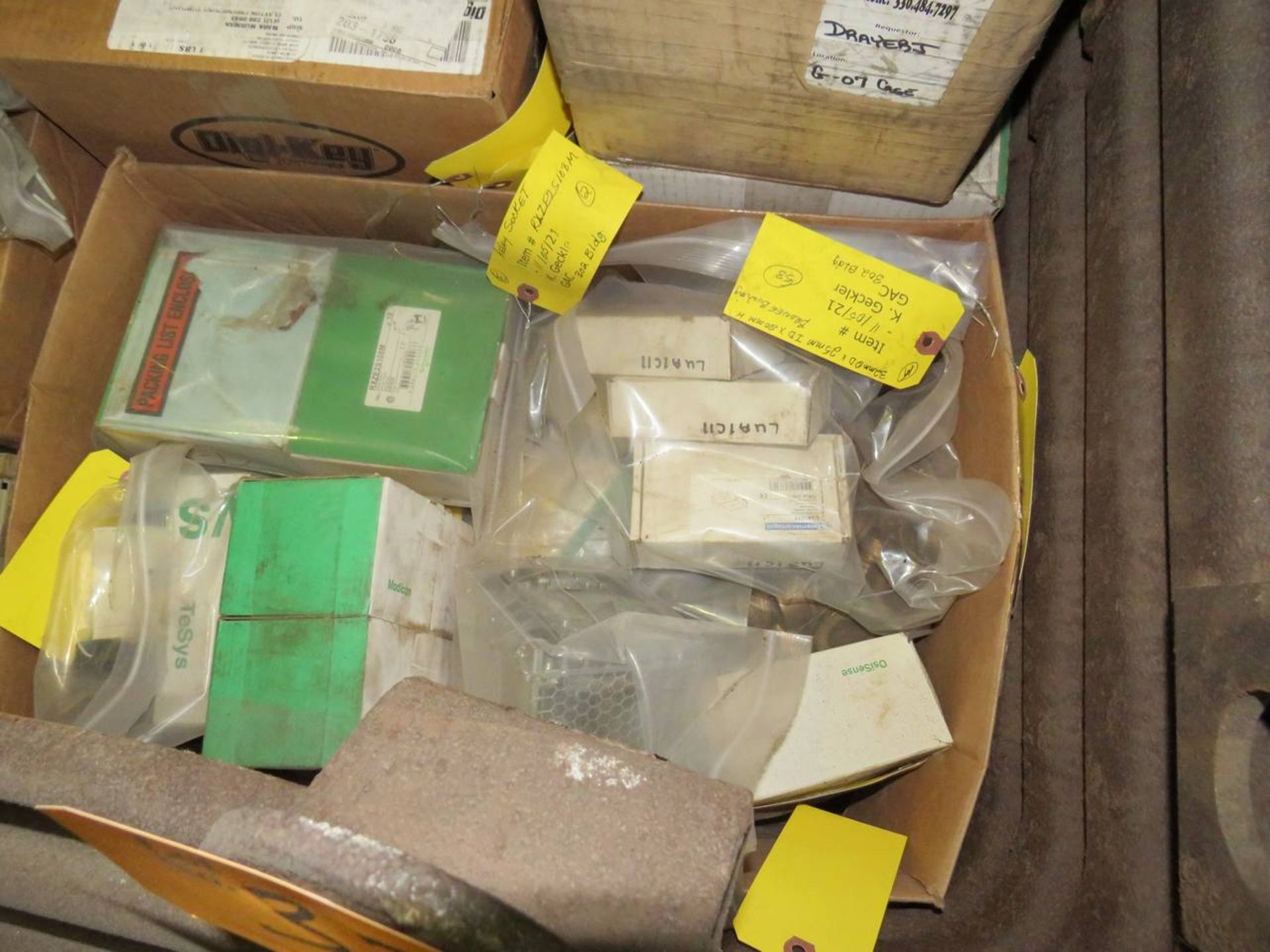 Lot of Misc MRO Material on (1) Pallet and (1) Steel Container - Image 5 of 9