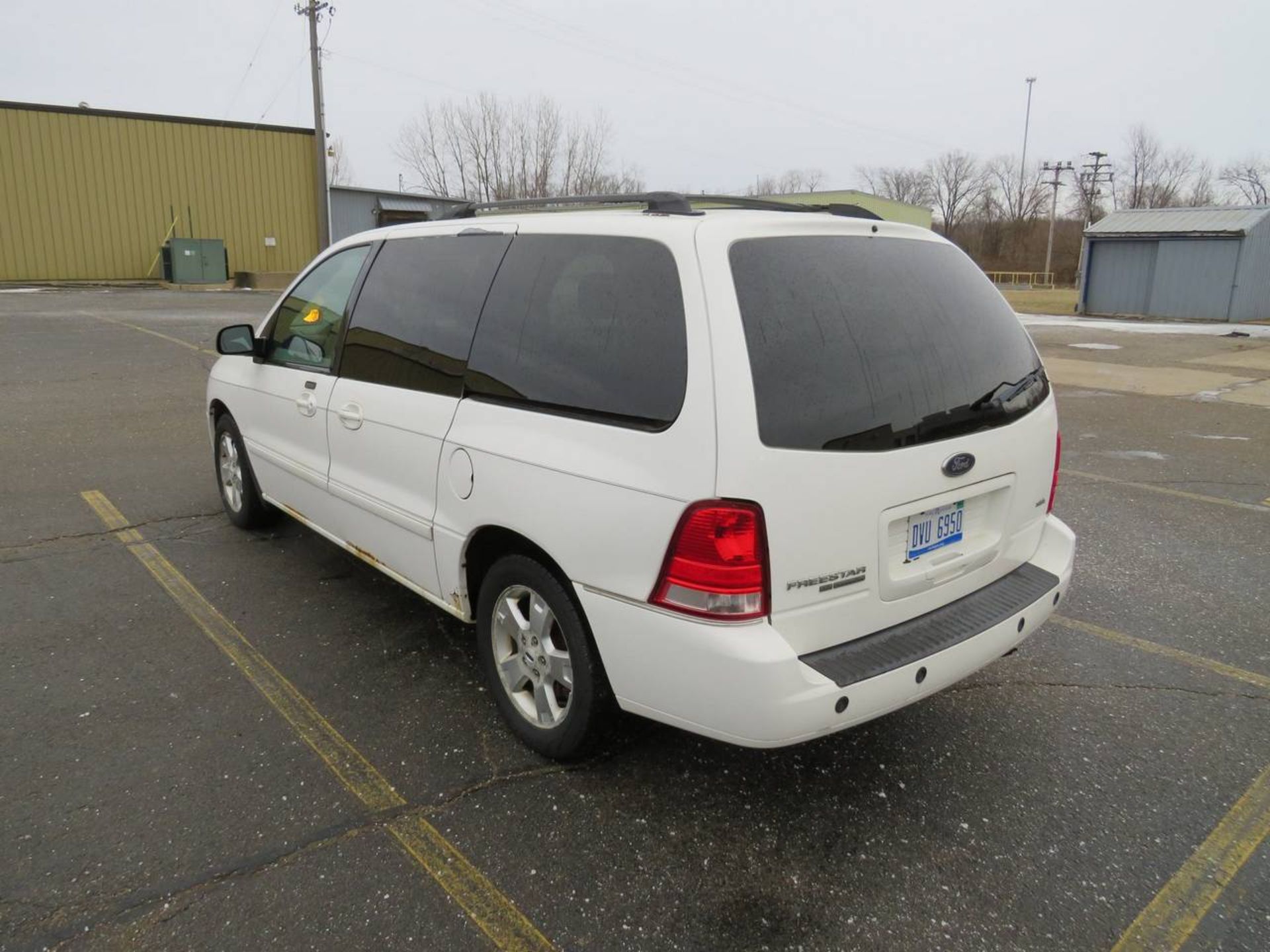 2005 Ford Freestyle Van - Image 15 of 23