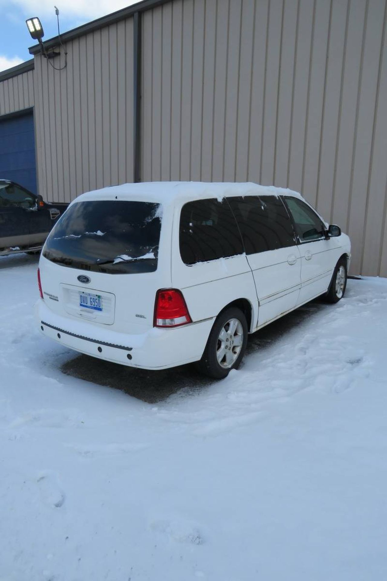 2005 Ford Freestyle Van - Image 3 of 23