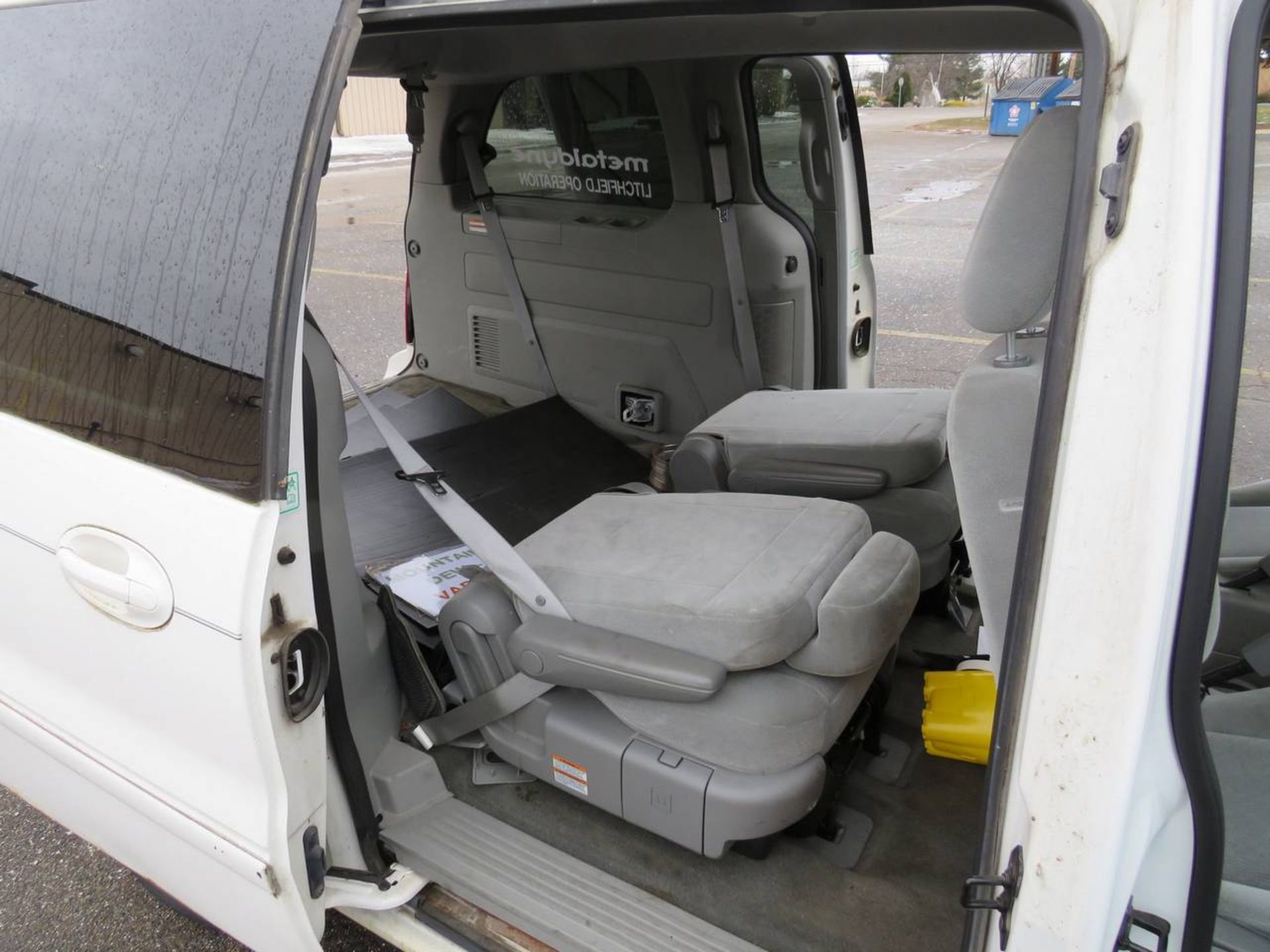 2005 Ford Freestyle Van - Image 17 of 23