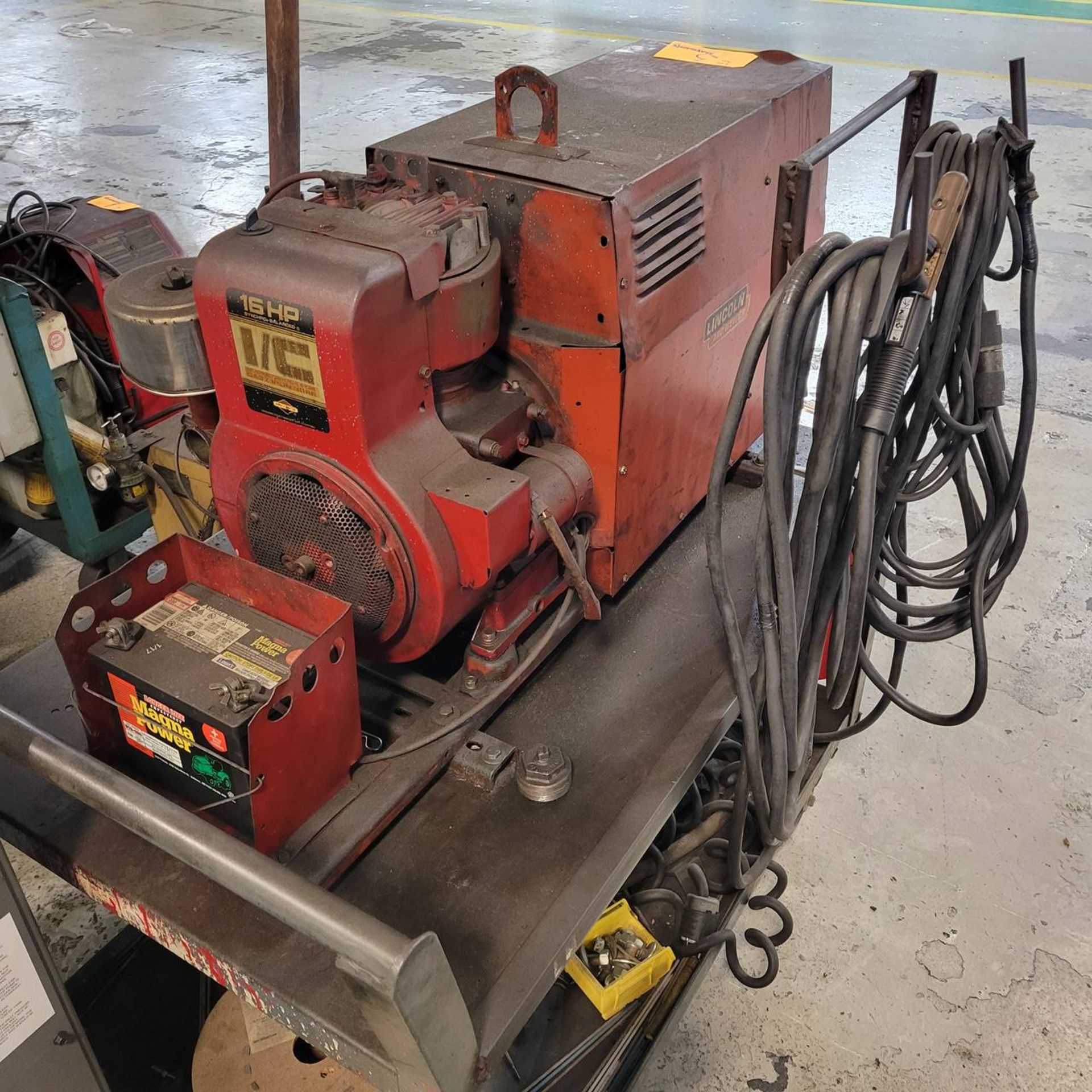 Lincoln Weldan Power Gas powered welder generator with leads - Image 2 of 2