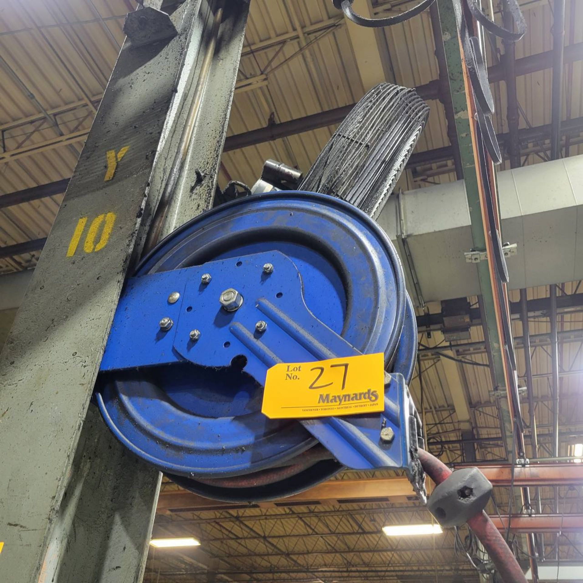 Coxreels Blue retractable air hose reel