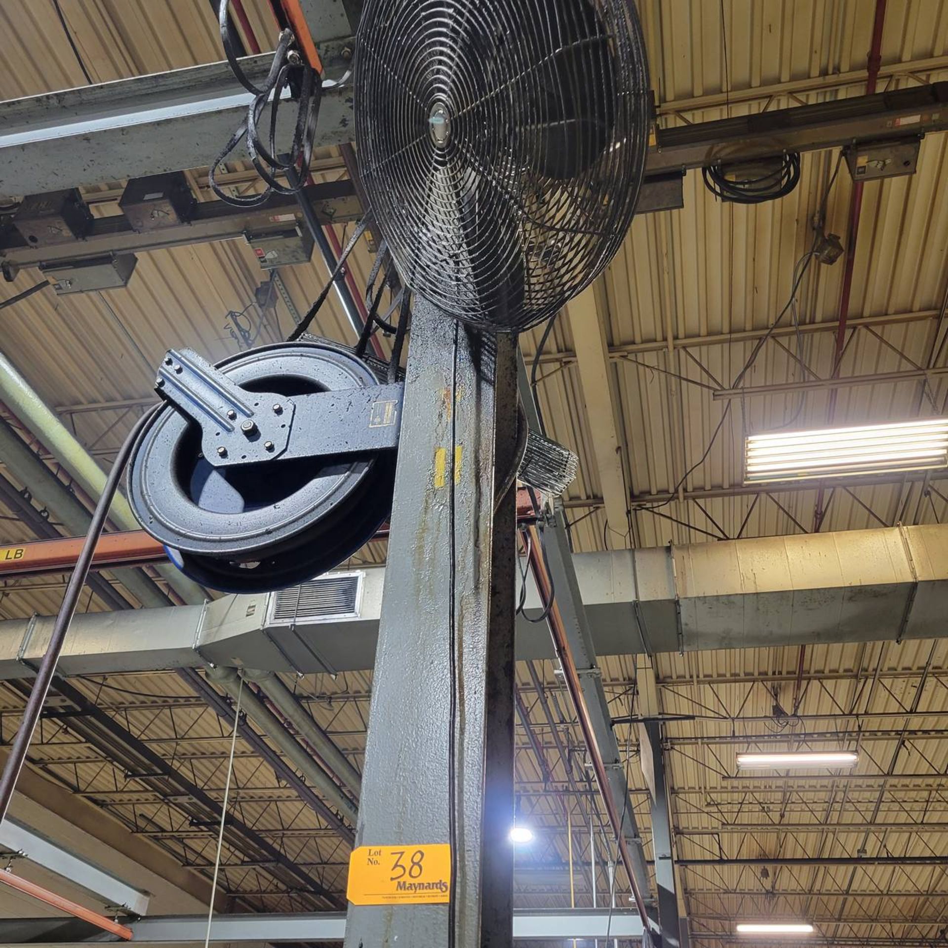 Wall mounted shop fan