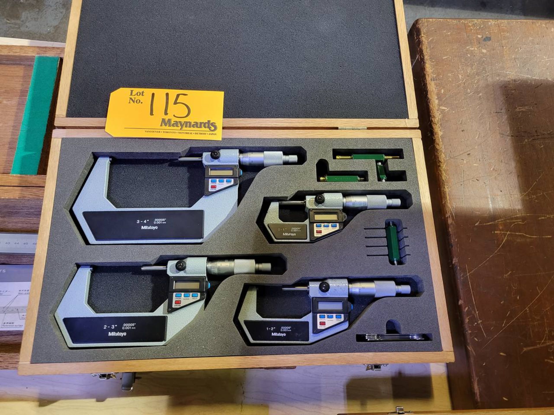 Mitutoyo 4pc Digital OD Micrometer set, 0-4", with case