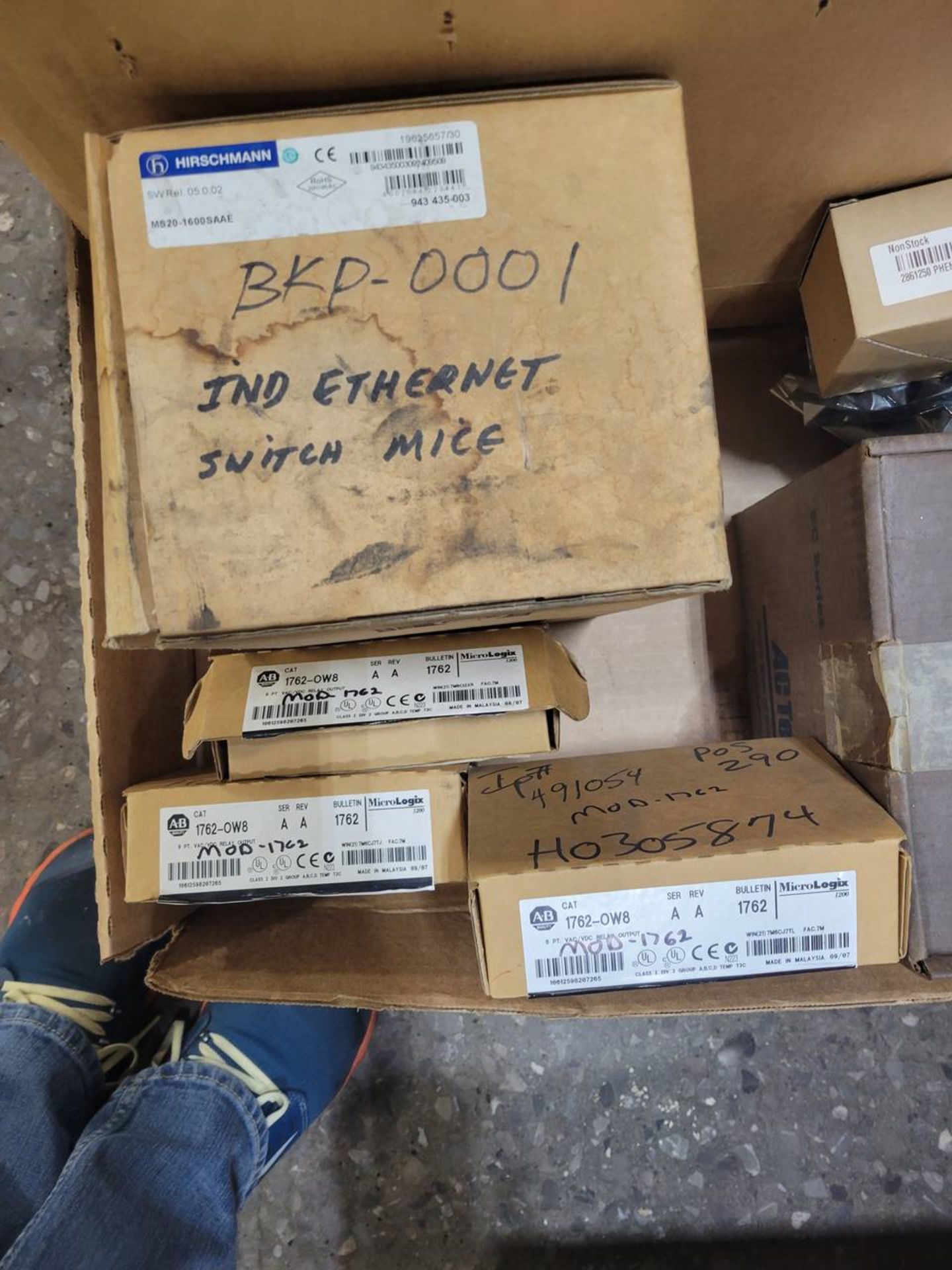 Pallet of electrical motor starters - Image 10 of 11