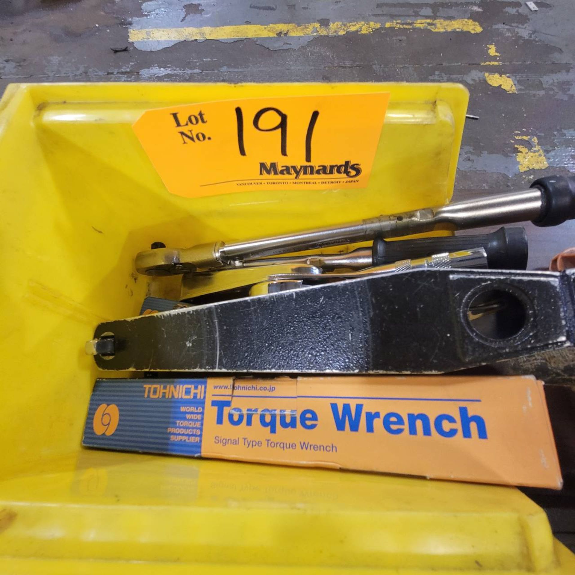 Assorted 3/8" torque wrenches