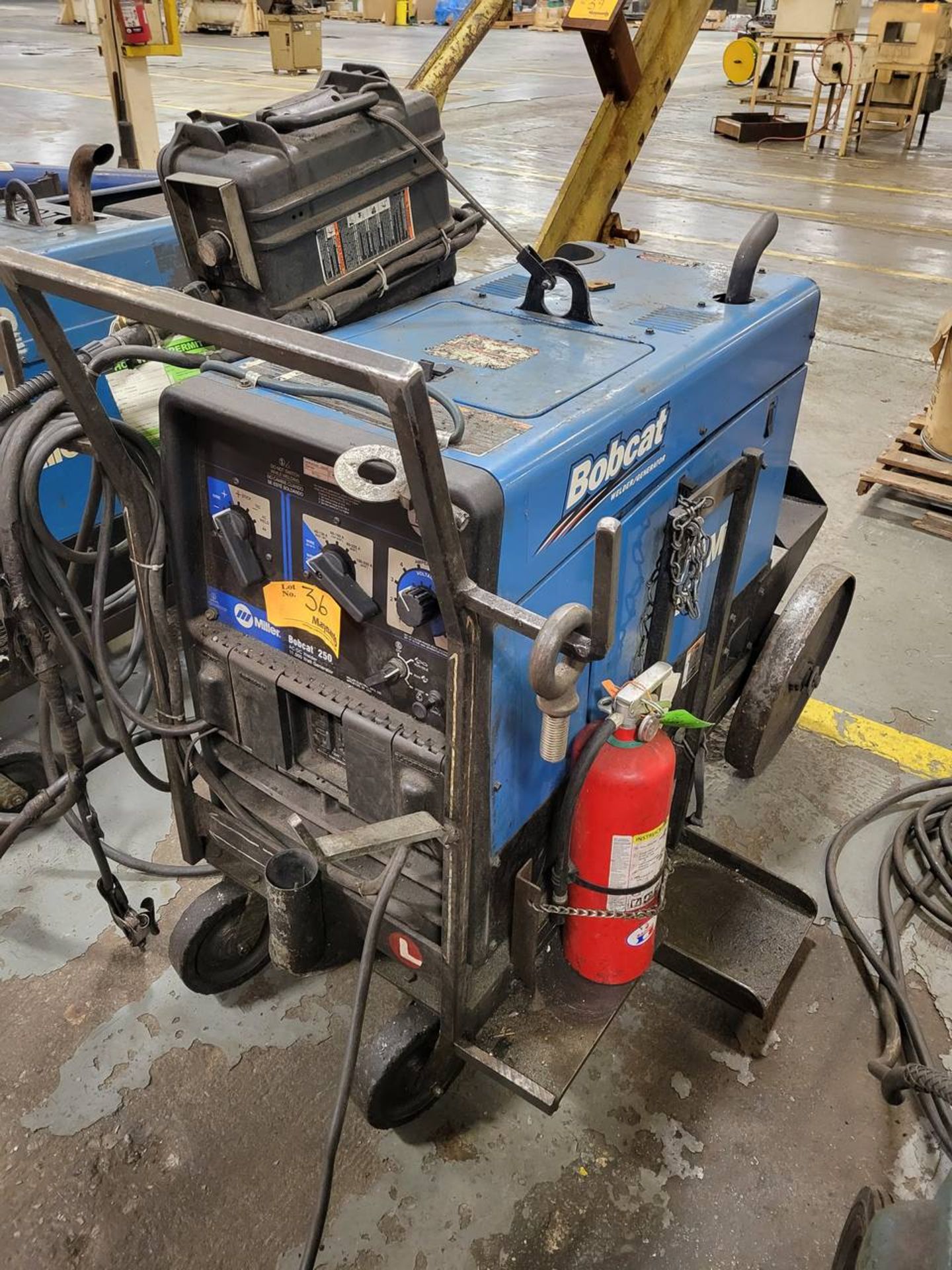 Miller Bobcat 250 11,000 watt / 250 amp AC/DC gas powered welder generator - Image 2 of 7