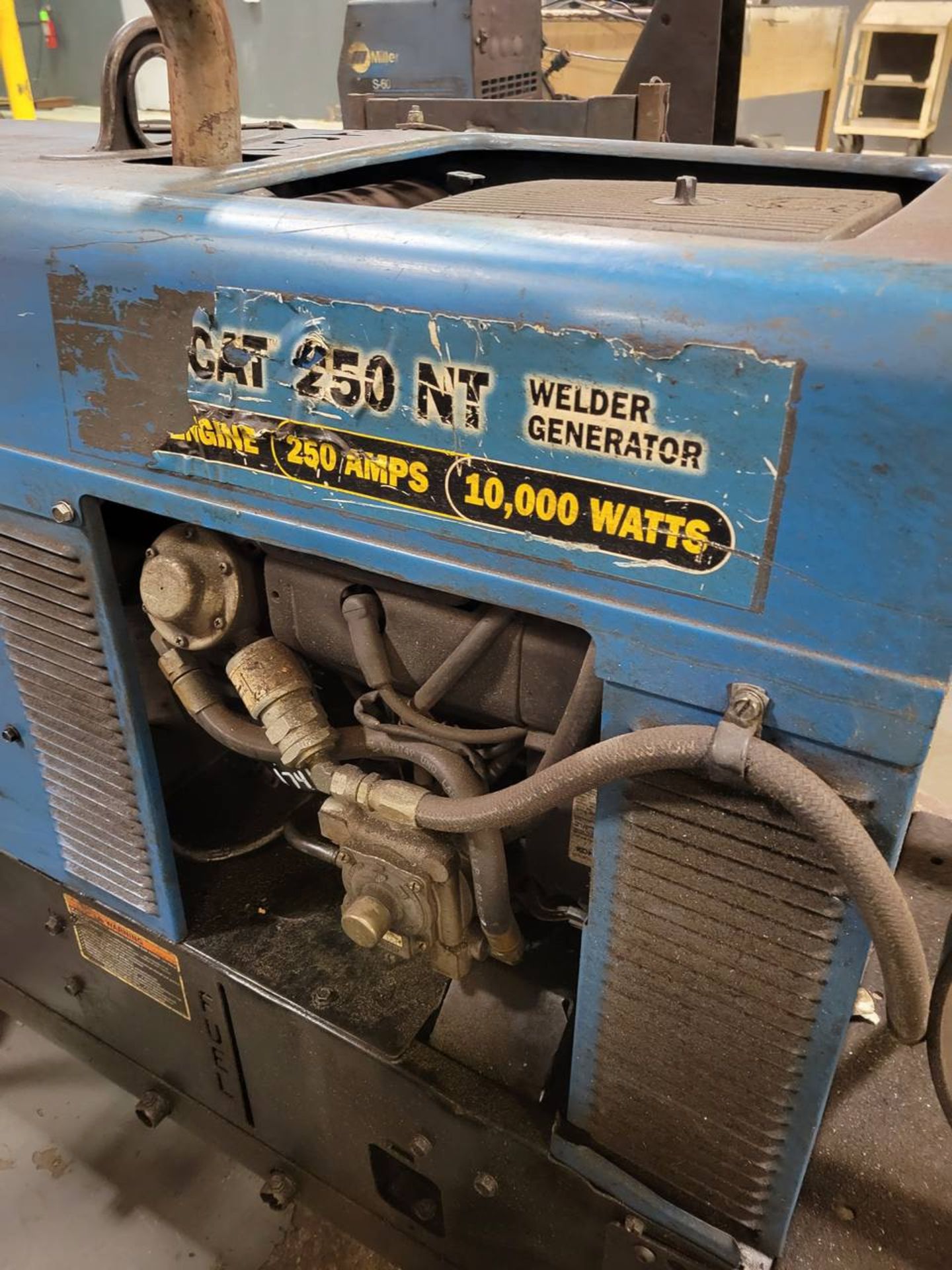 Miller Bobcat 250 10,0000 watt / 250 amp cc/cv AC/DC gas powered welder generator - Image 7 of 7