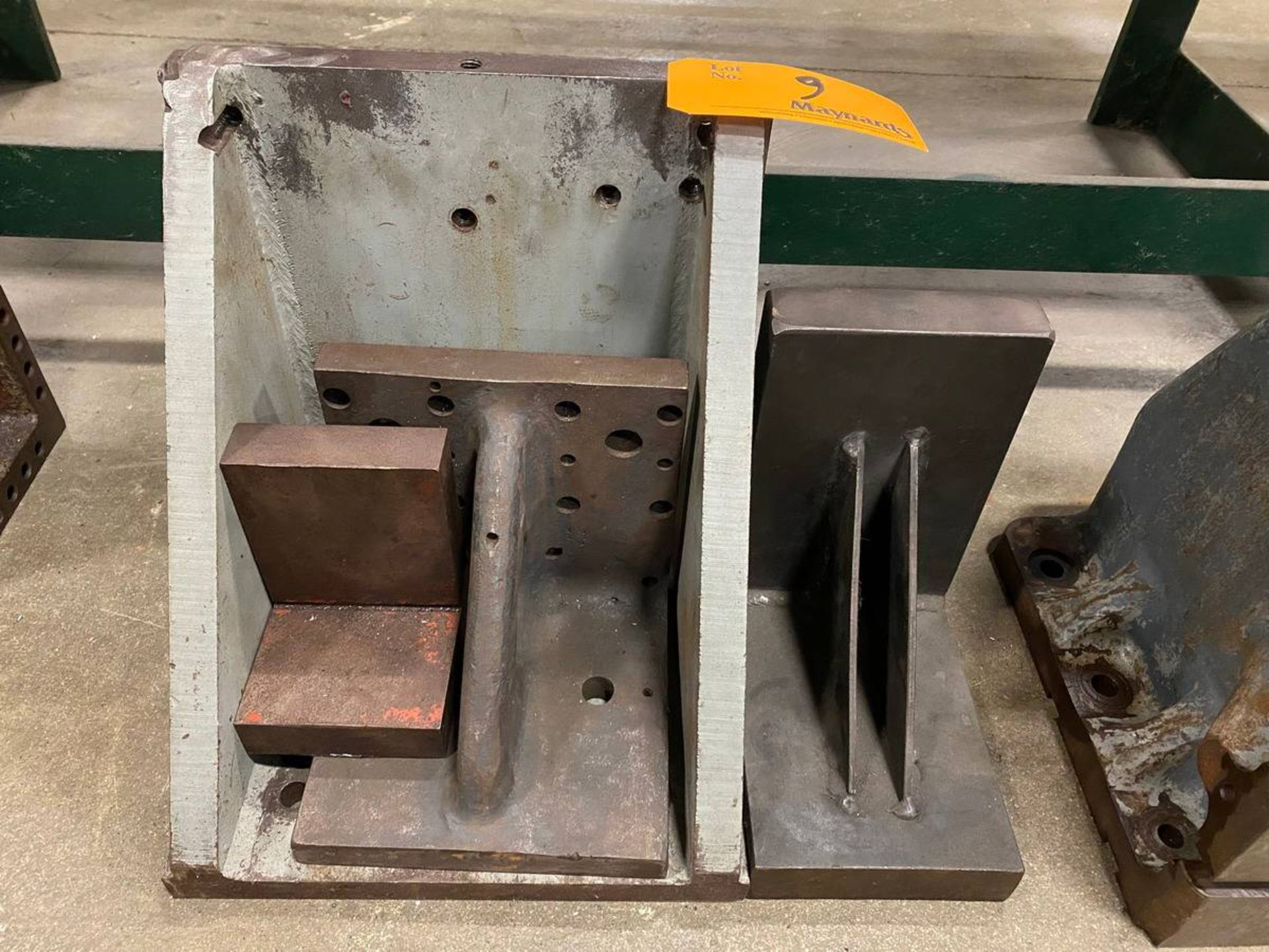 (4) Various Size Angle Plates