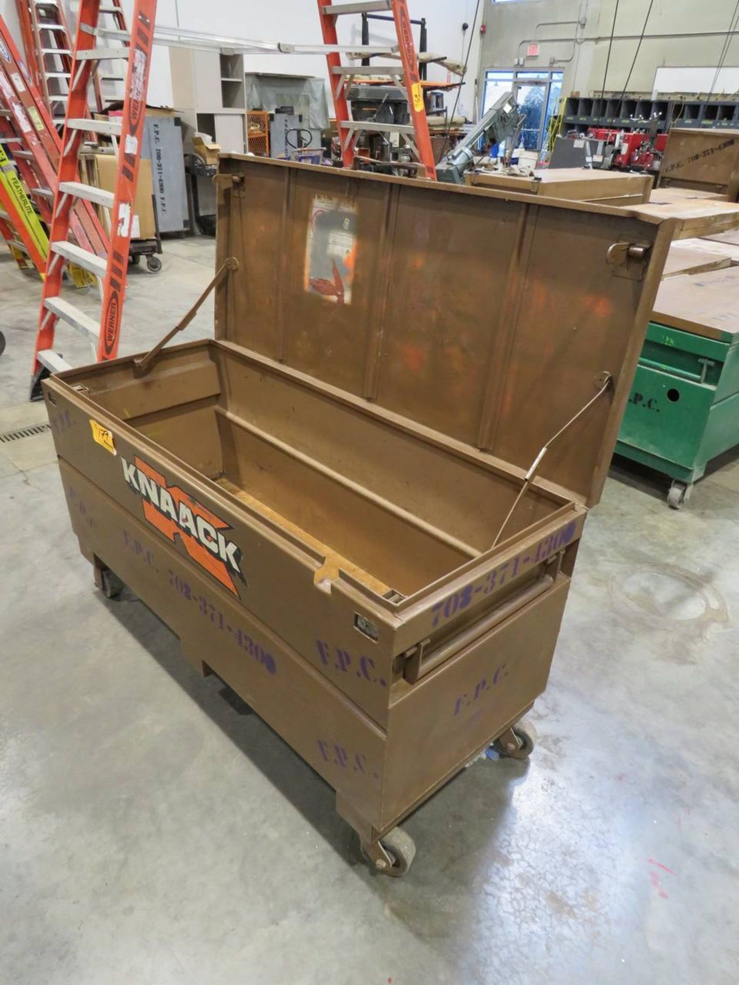 Knaack 20.25 Cu. Ft. - Approx. 60" W x 24" D x 35" H Storage Chest - Image 7 of 7