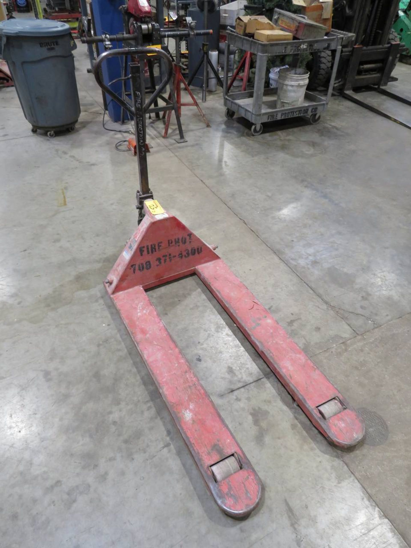 Dayton Capacity 5,500 Lb Pallet Jack - 26" x 48" - Image 2 of 3