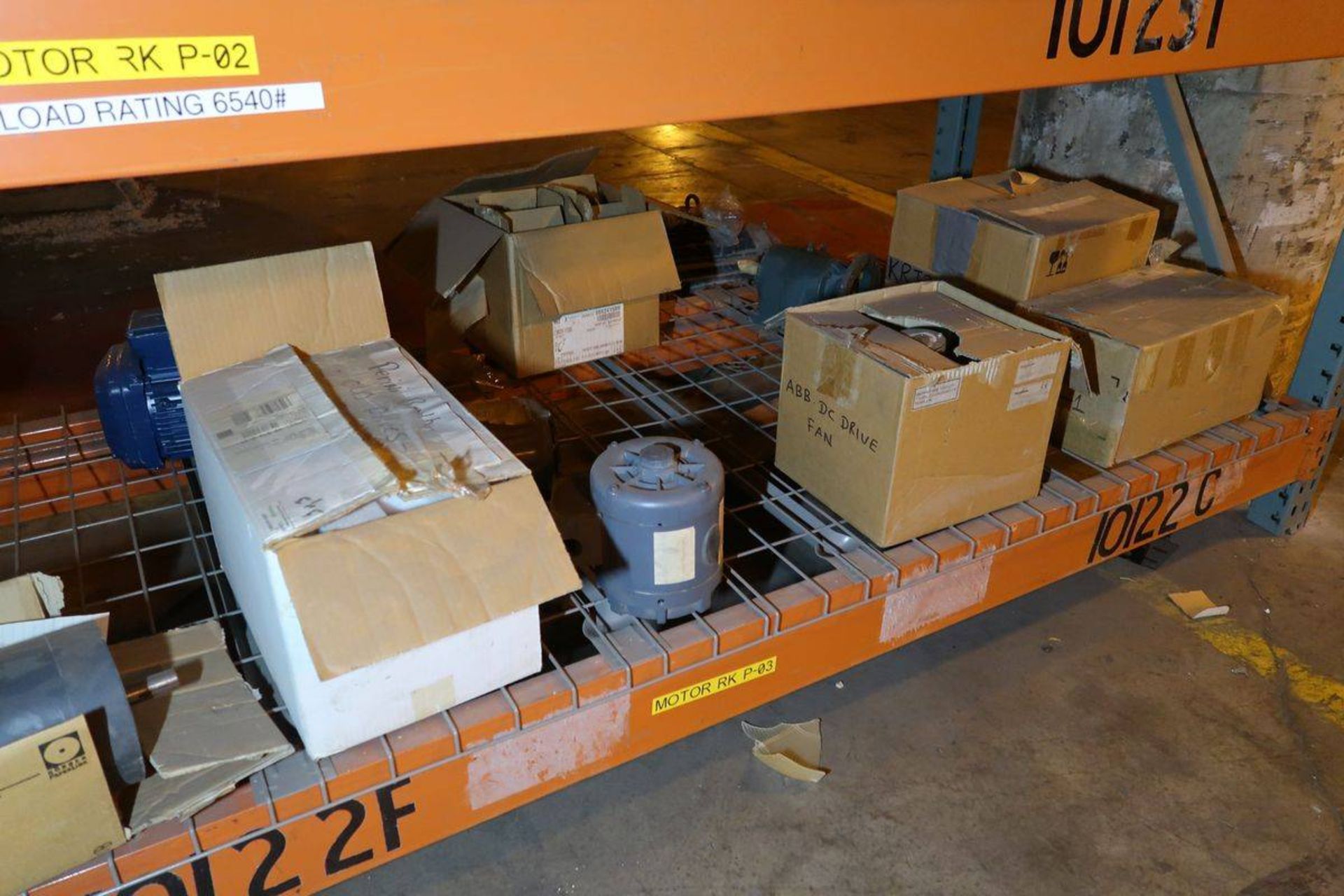 Remaining Contents of 1-Section of Pallet Racking - Image 5 of 5