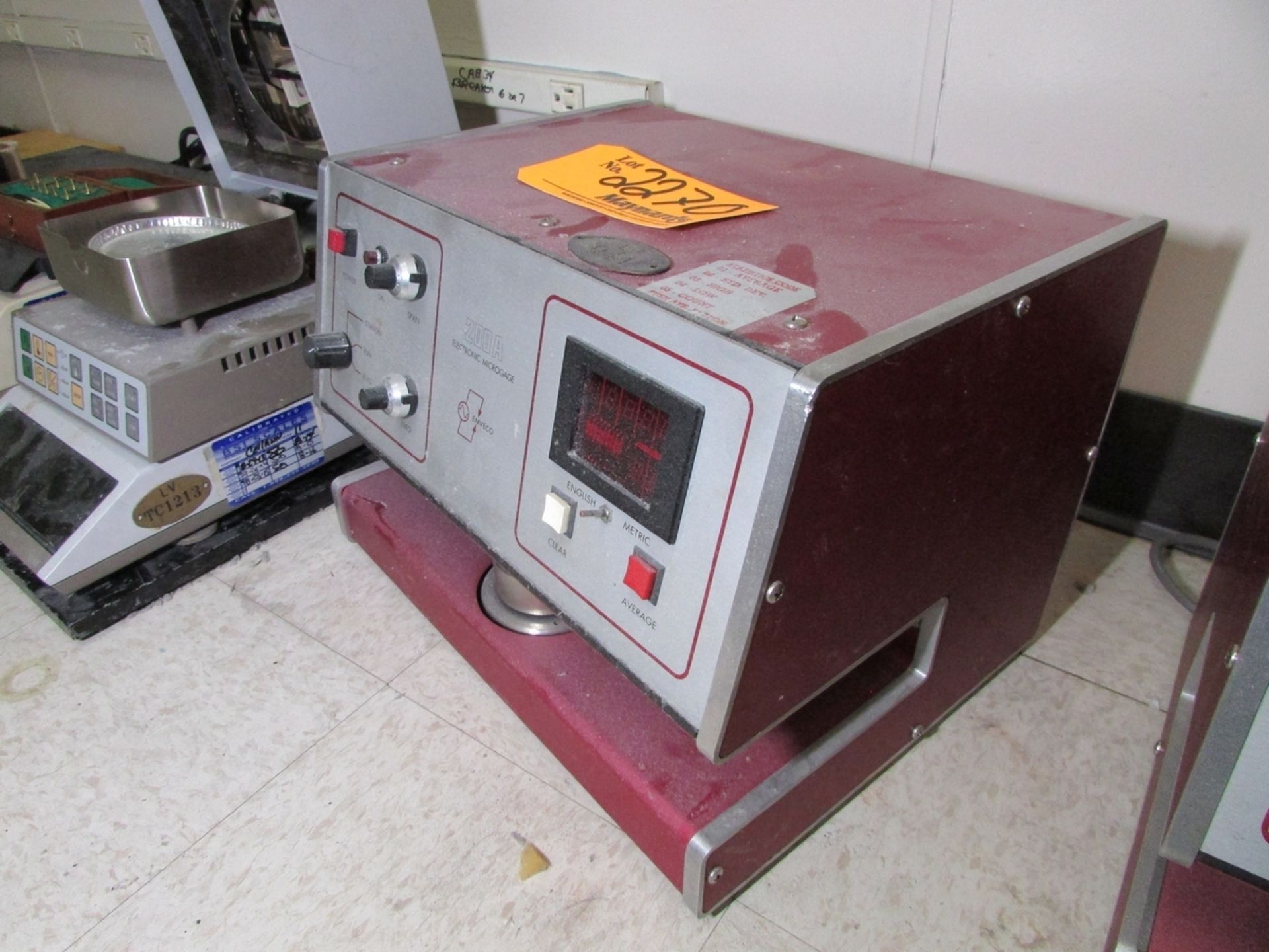 Emveco 200A Electronic Micro Thickness Gauge - Image 3 of 3